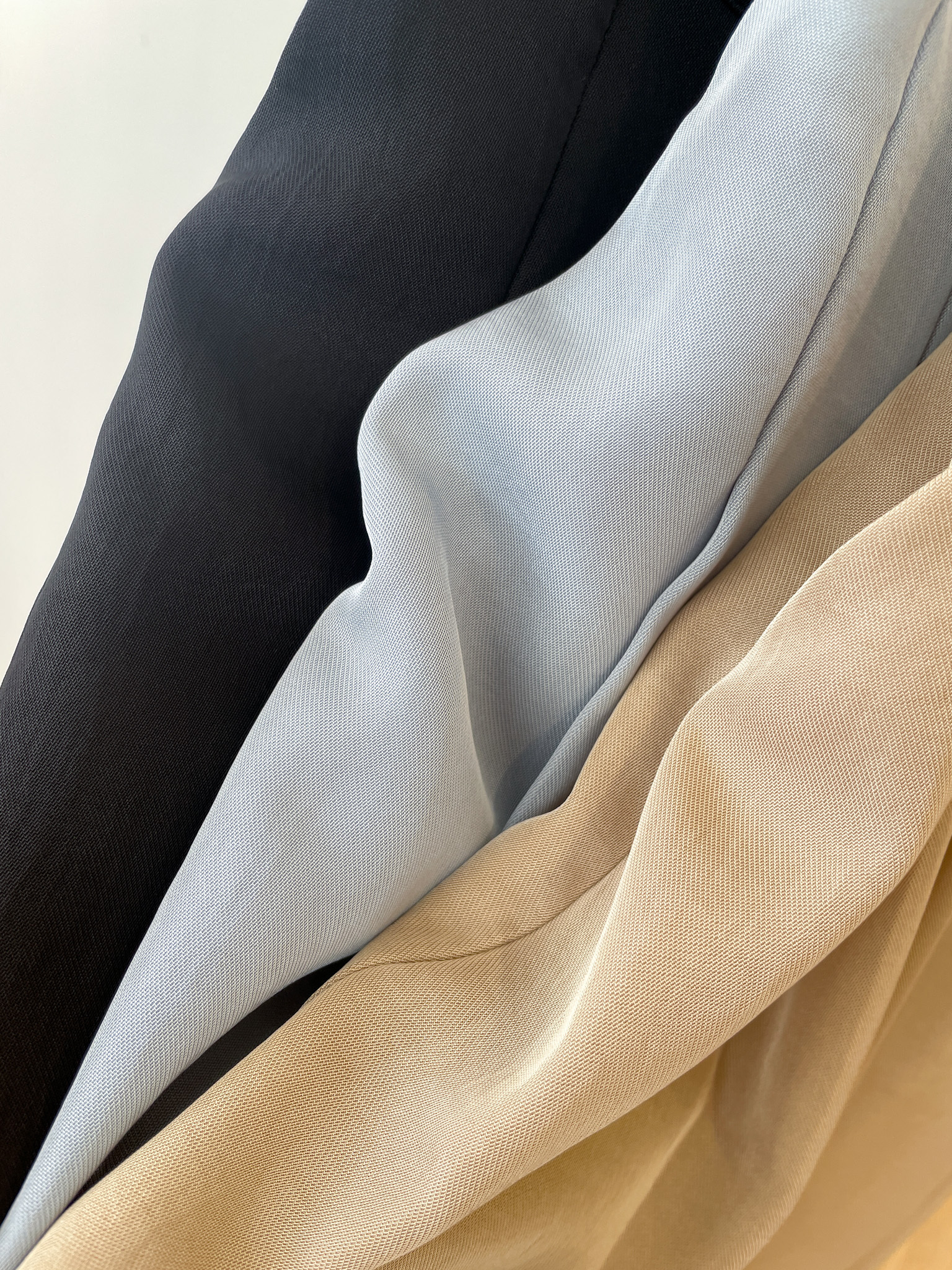 JEAN181 Leila Half Pleated Wide Pants