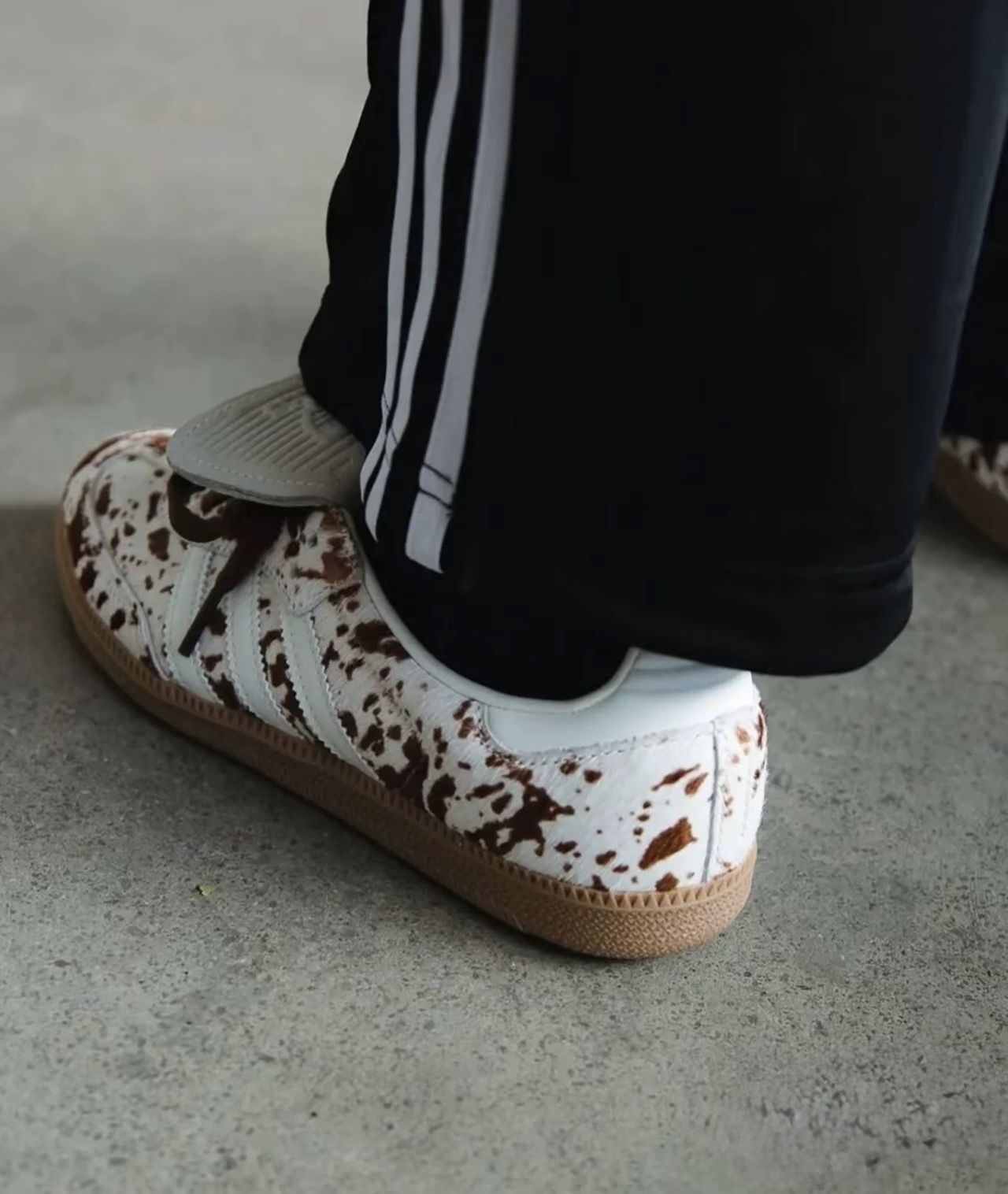 KTQ STORE ‧ Adidas  SAMBA LT 咖米色 馬毛款 js3931