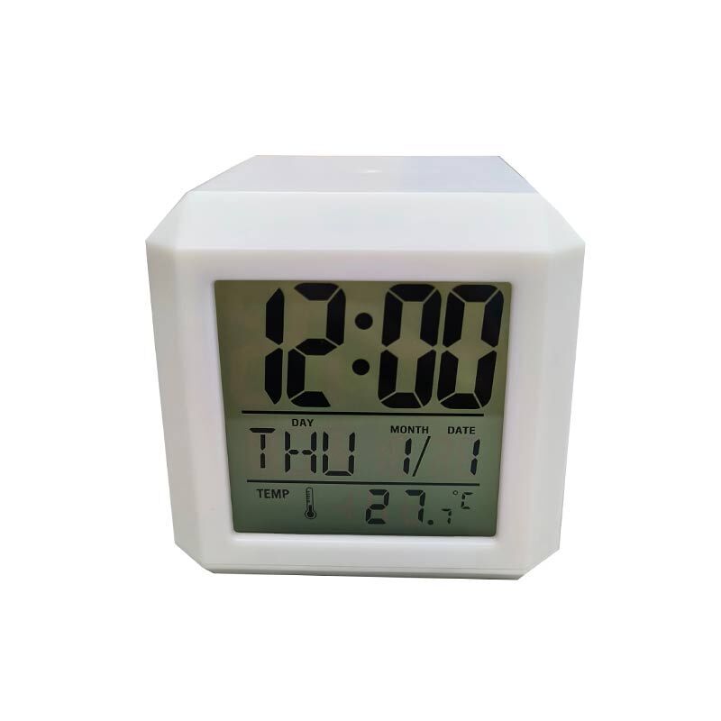 七彩變色電子鐘/8x8.1x8cm