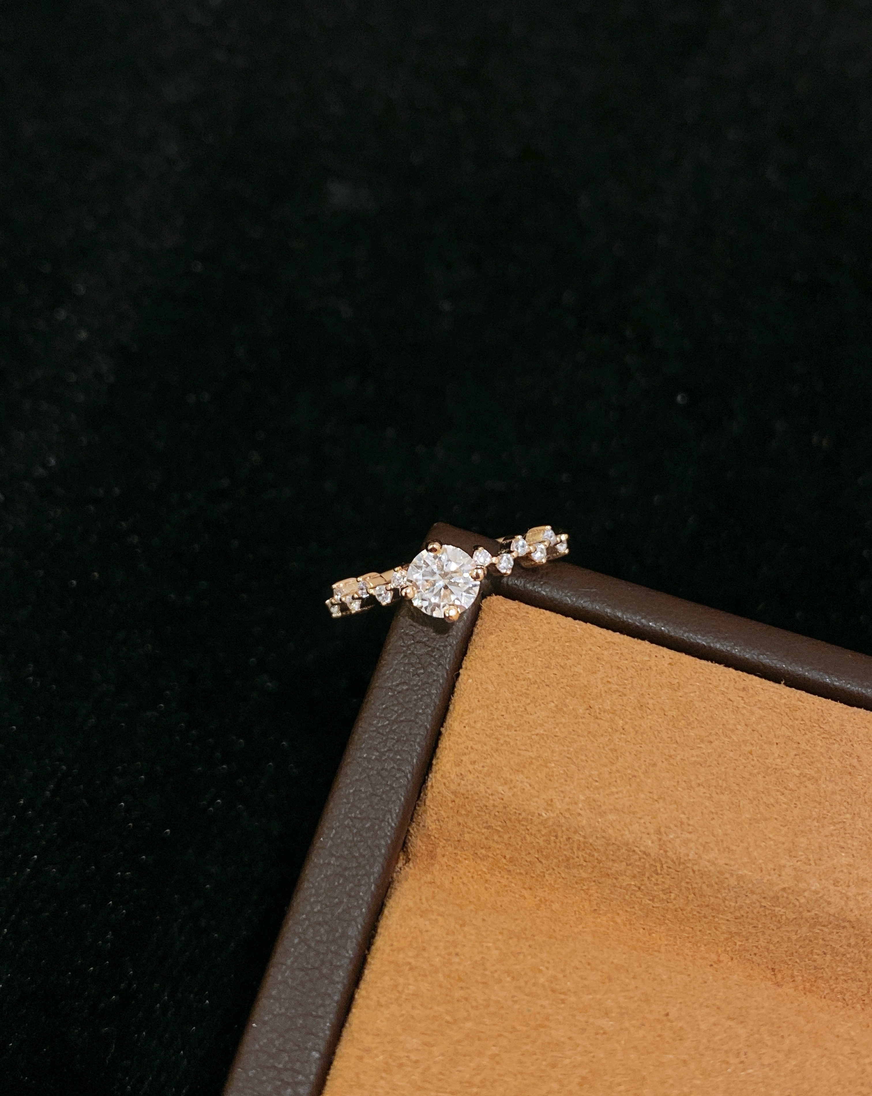 Jose moissanite ring
