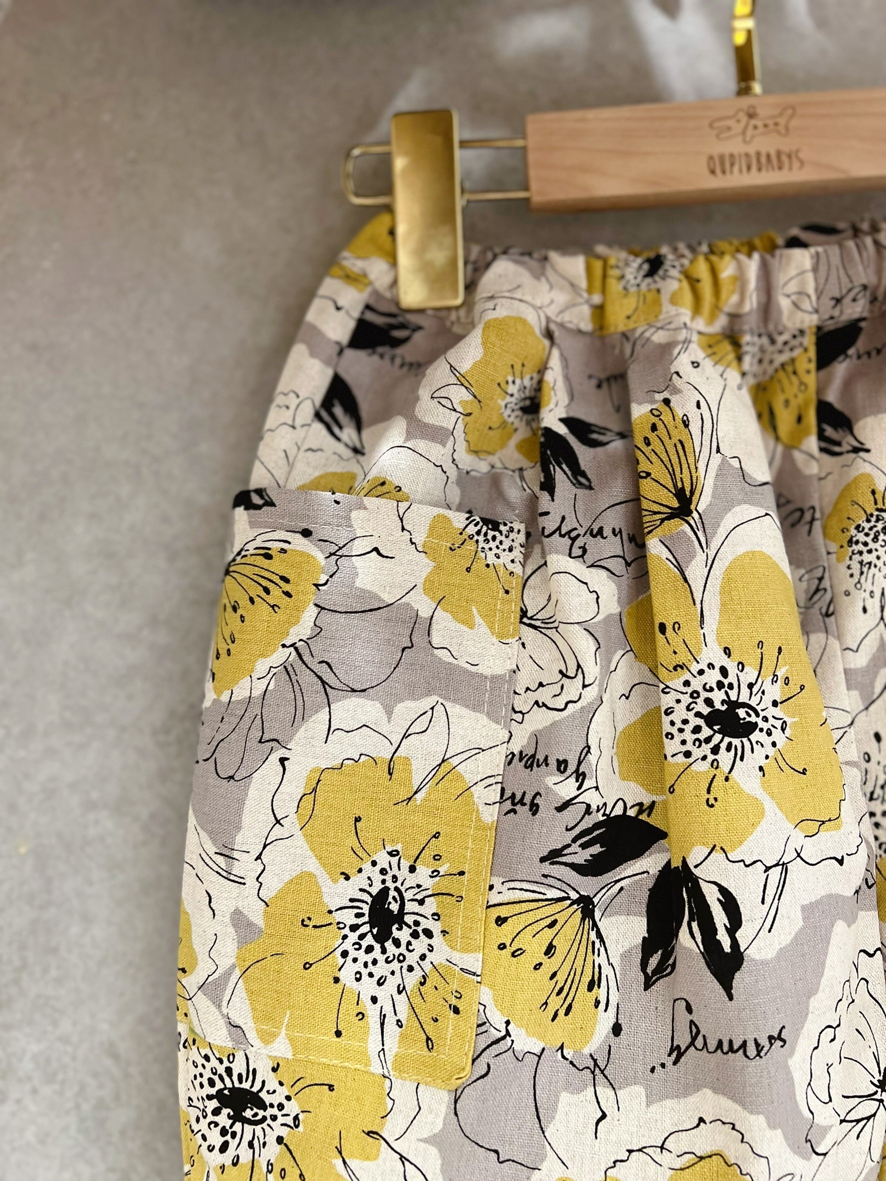 黃灰扶桑花 洋蔥褲（130）