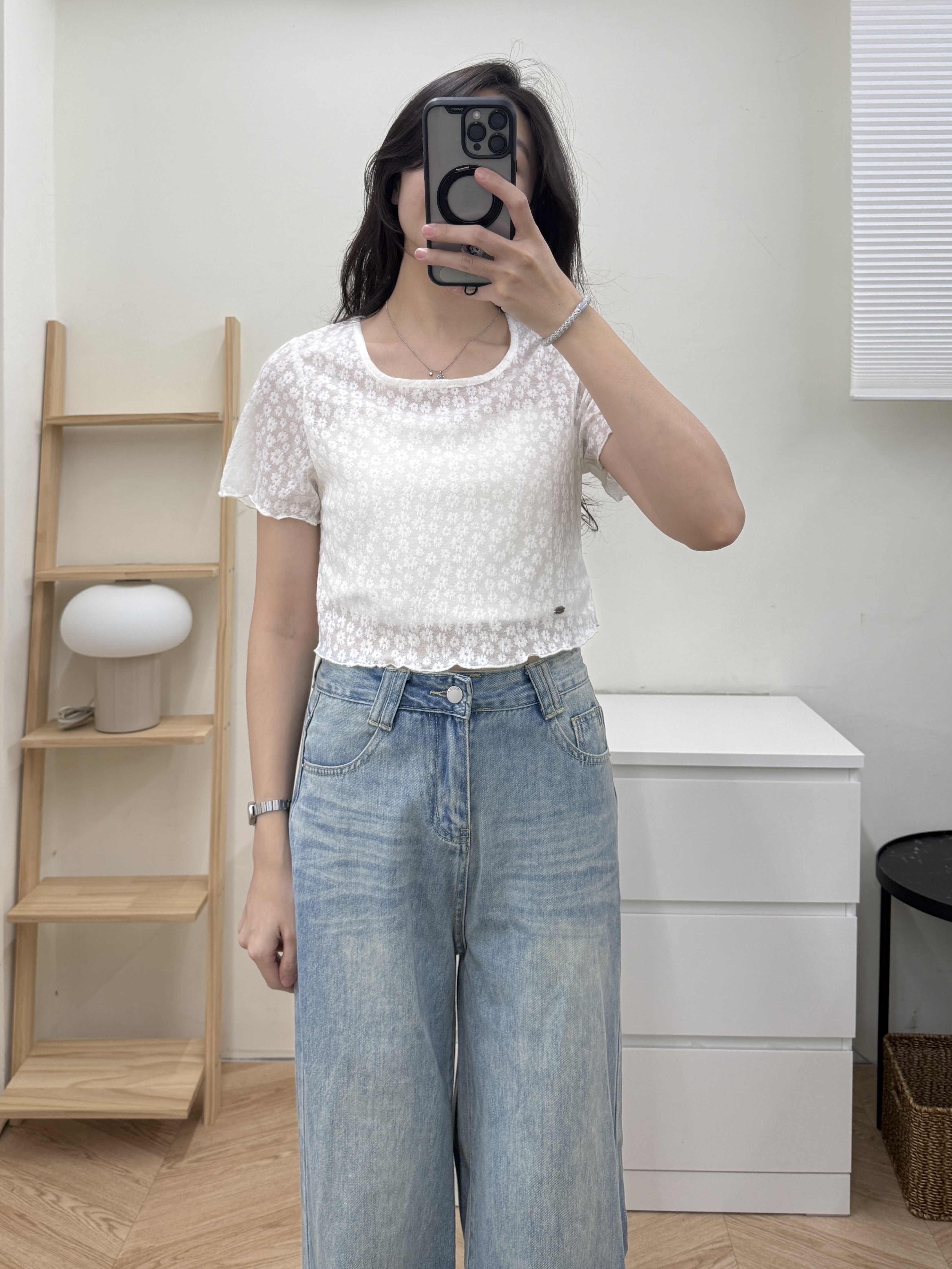 小花蕾絲短版上衣*2色