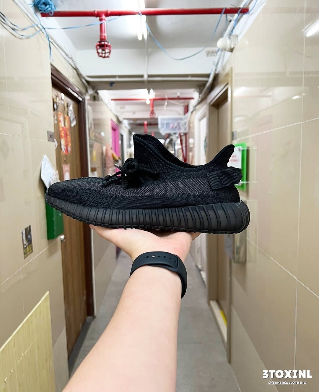 (預訂) Adidas Yeezy Boost 350 V2 - Onyx