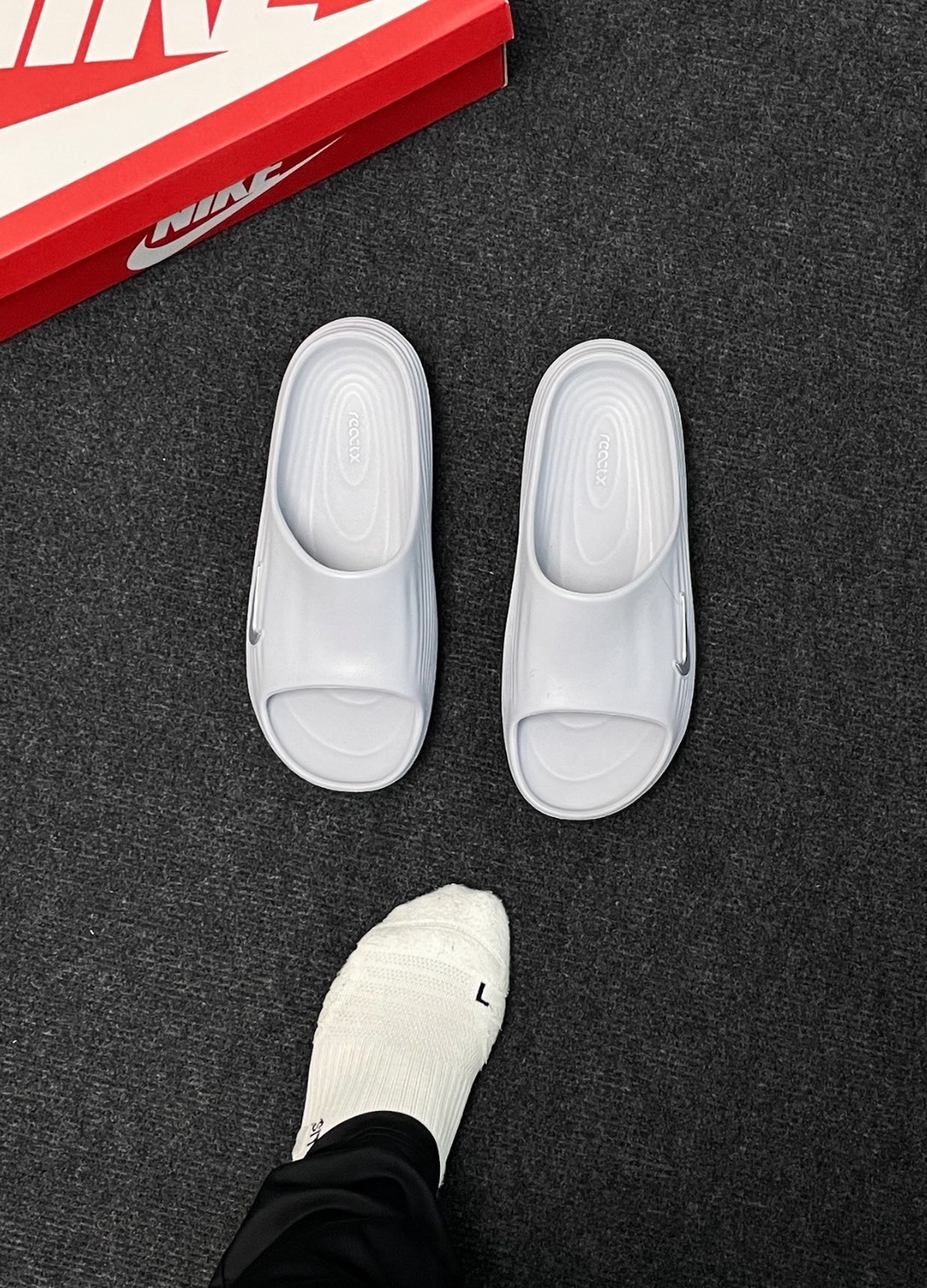 <快速出貨>NIKE ReactX Rejuven8 拖鞋 男鞋 灰白