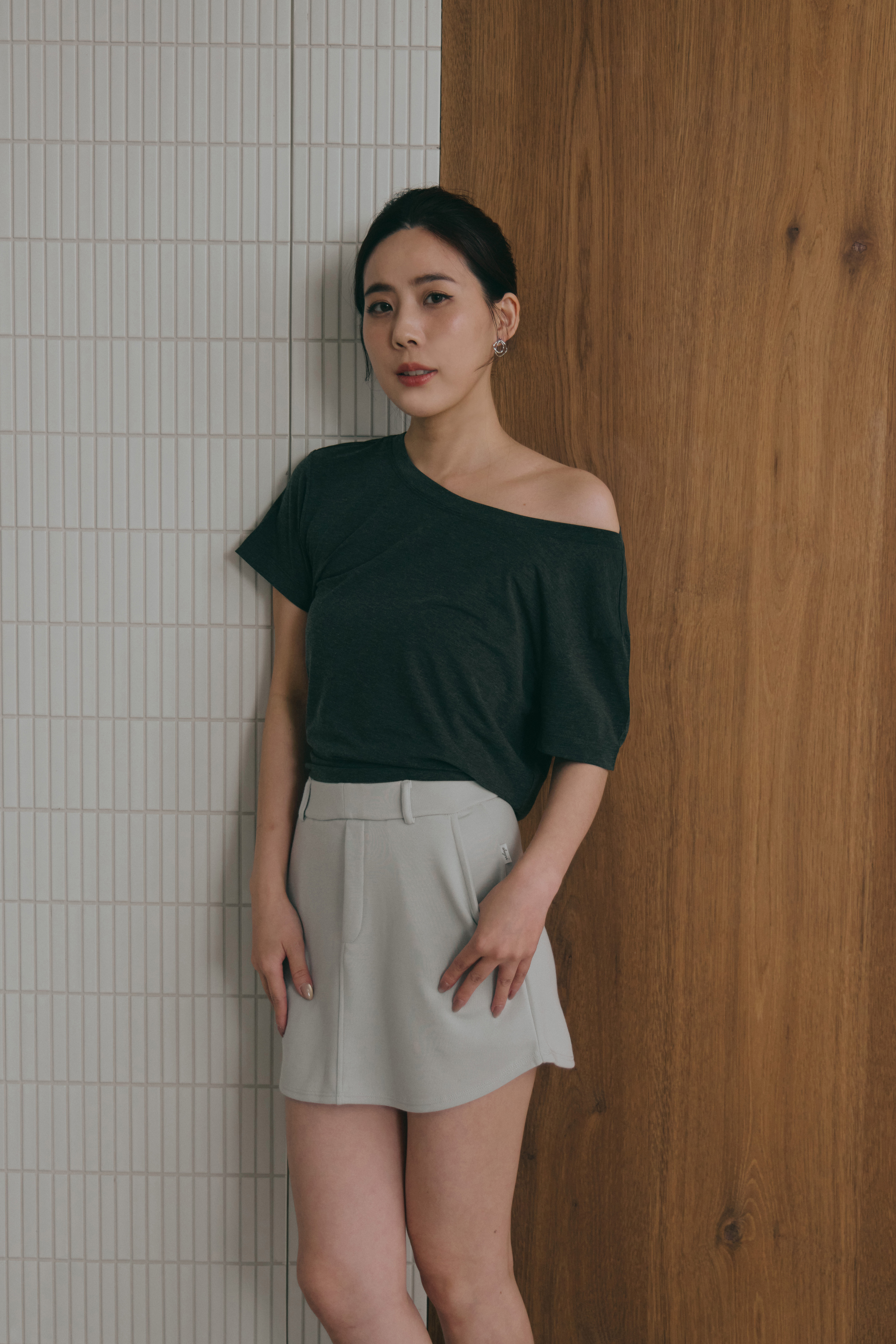 鬆弛綁帶寬鬆TEE- 深灰