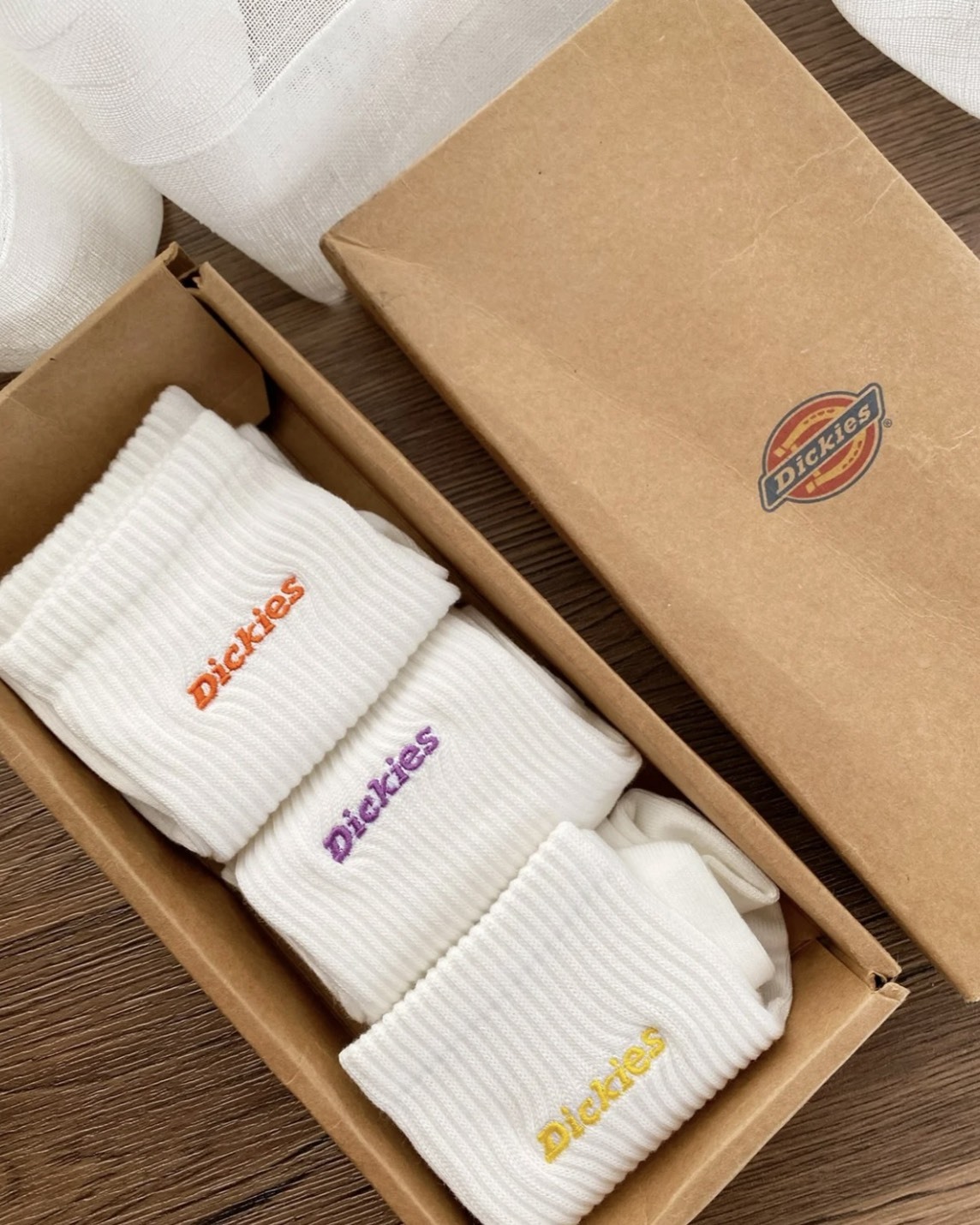 <襪子也要多巴胺🌈> Dickies 彩色LOGO刺繡襪子 三入組