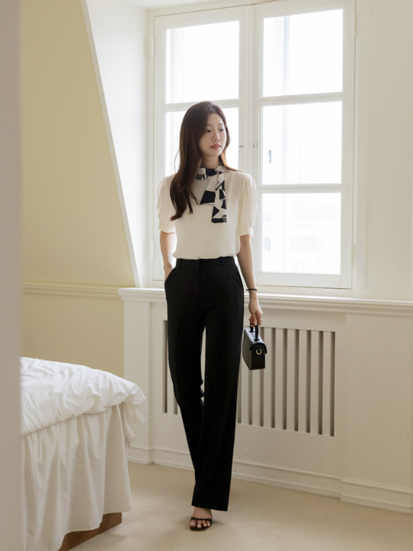 Norah 幾何撞色造型領綁襯衫 [ 奶油色 / Free ]