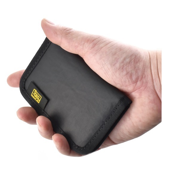 VanNuys E591 Waterproof Aging Nylon Card Holder