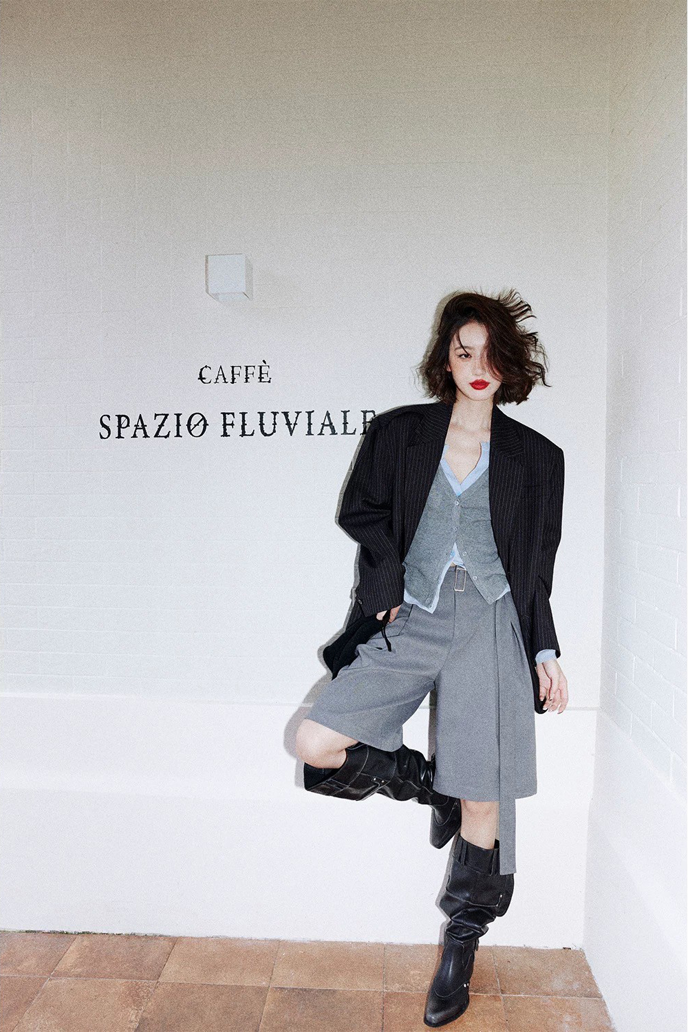 經典黑歐美感配色直條紋墊肩西裝外套-XS-M (Elegant & Love)