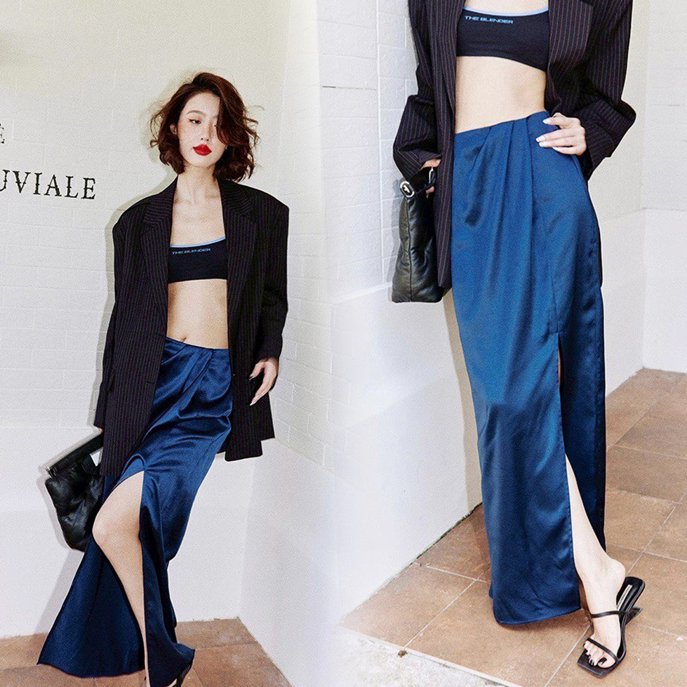 光澤感寶石藍抓摺開衩造型長裙-XS-L (Elegant & Love)