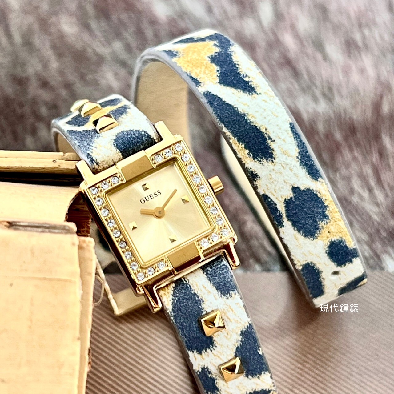 【Guess】GUESS 復古豹紋皮帶手環錶 GWW95146L1 17mm  現代鐘錶