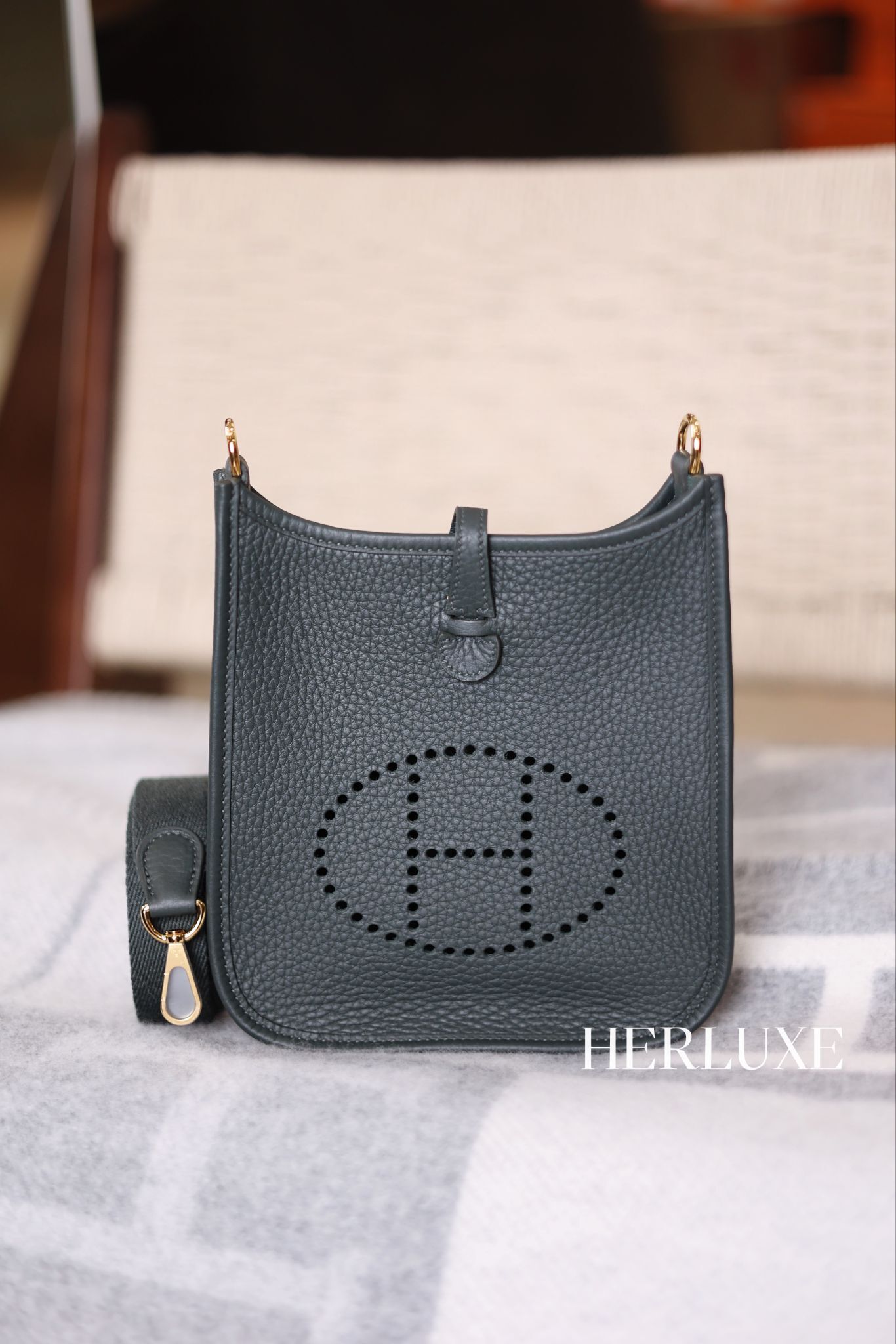 Evelyne mini Q0 vert mangrove cc tc K (一代：肩帶長105cm)