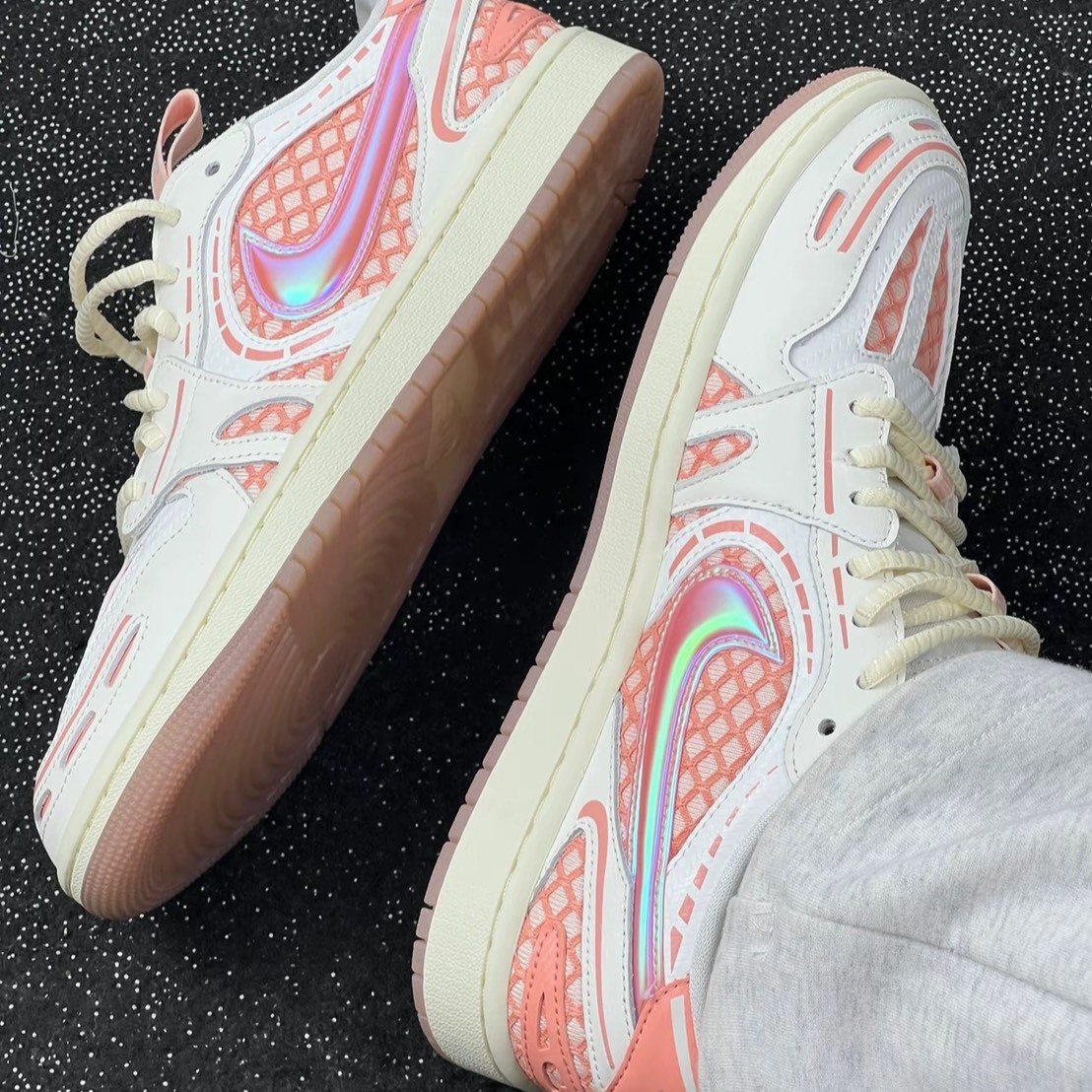Air Jordan 1 Low MM V3 Metallic Silver 銀灰 科技銀 白粉 人魚粉 珠光 菱格紋泡泡 復古休閒鞋 HQ2186-180-002