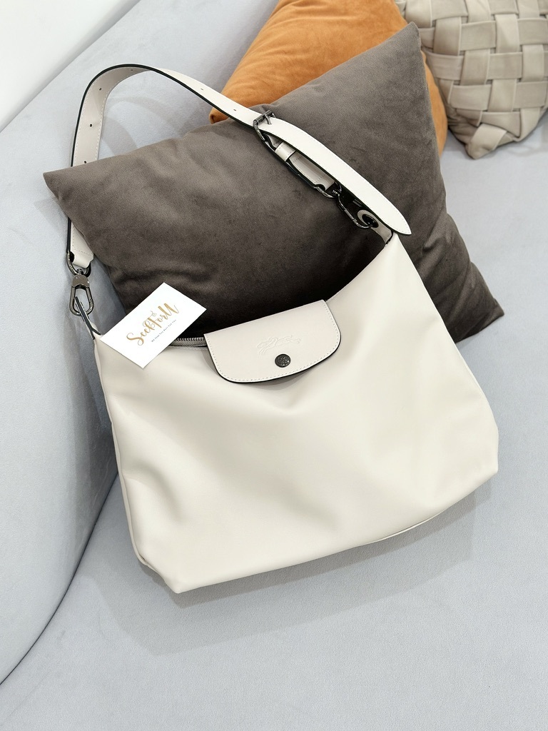 LONGCHAMP Xtra Hobo M