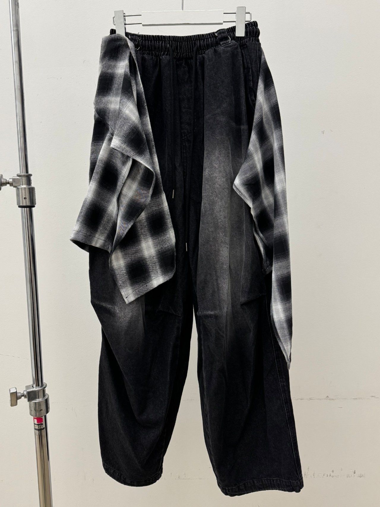 拼格仔布洗水鬆身牛仔褲(格仔布可拆卸) GLAMOUR-097P