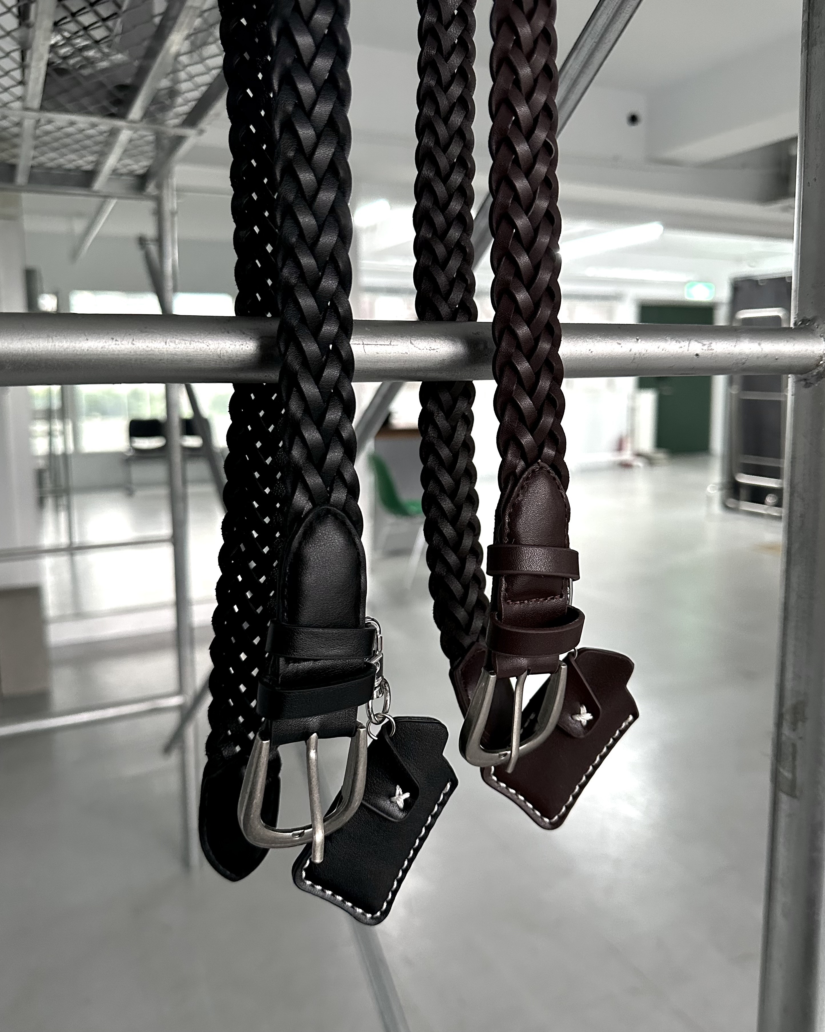 𝐇·𝐓·𝐒 韓國 編織皮革 織帶 吊飾套 霧面金屬 復古 腰帶 皮帶