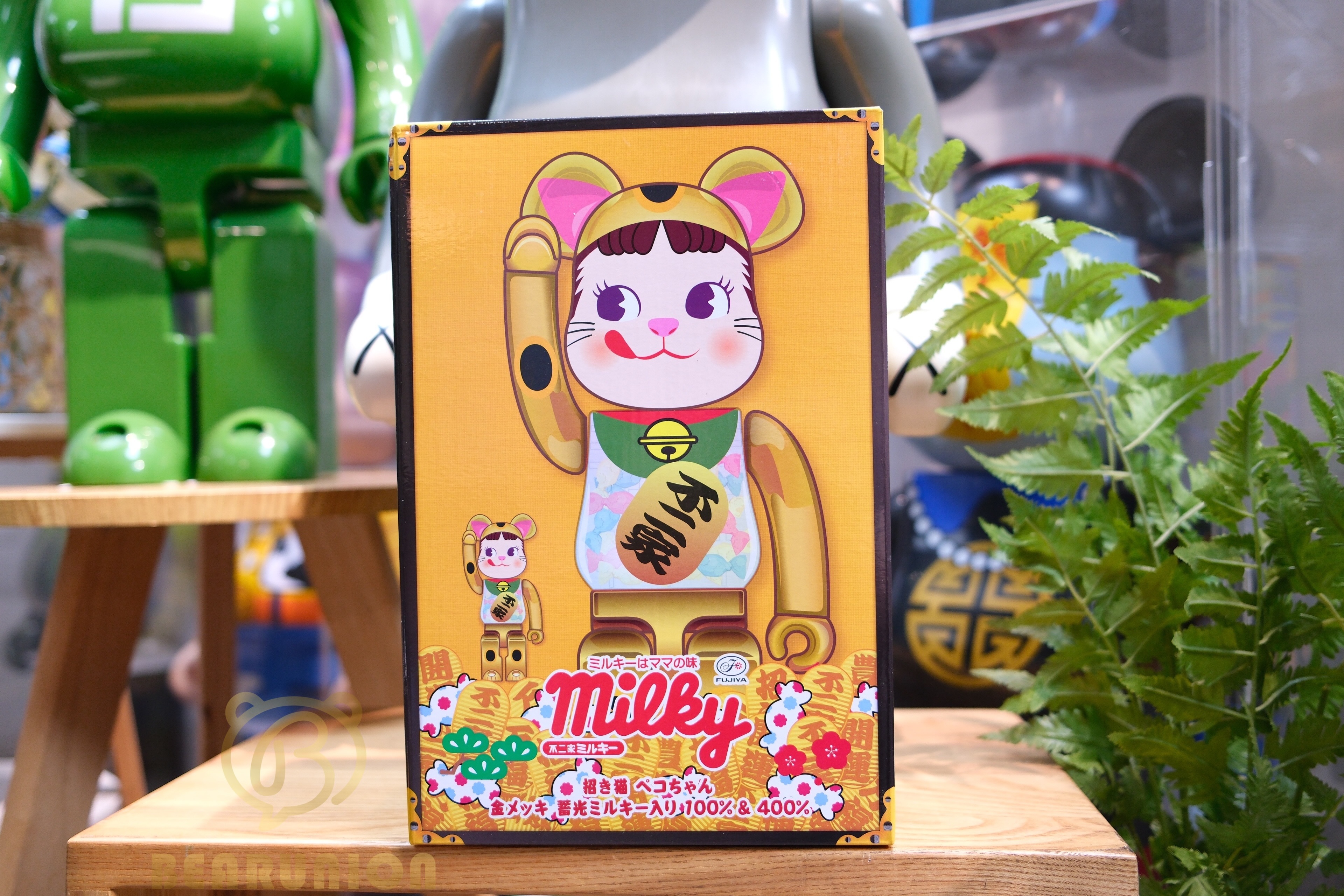 🥇現貨🥇 Bearbrick 400% 100% 招き猫 ペコちゃん 金メッキ 蓄光ミルキー入り 不二家