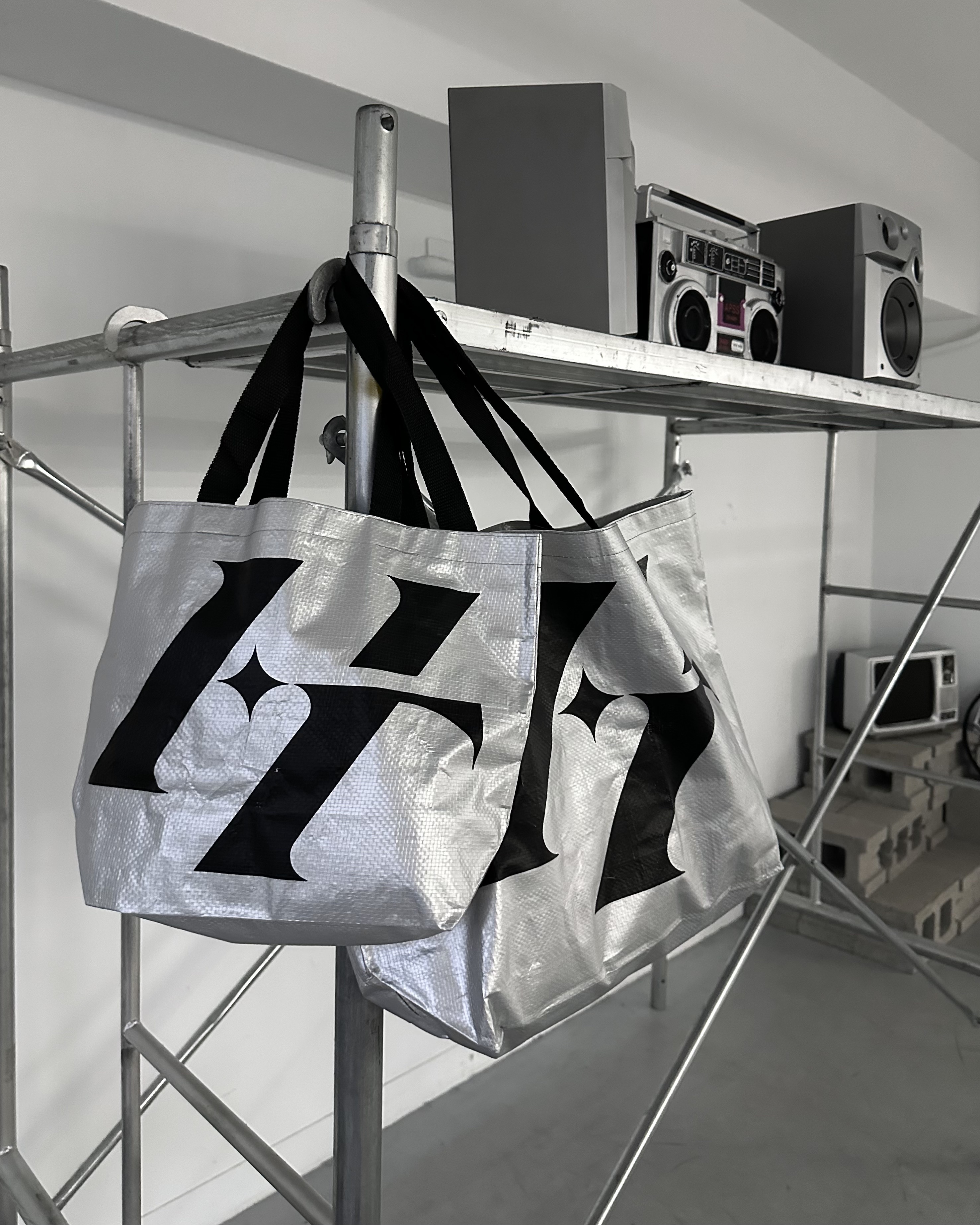 𝐇·𝐓·𝐒 韓國 自訂款 銀域異端 Y2K 銀色 購物袋 穿搭 配件 包包