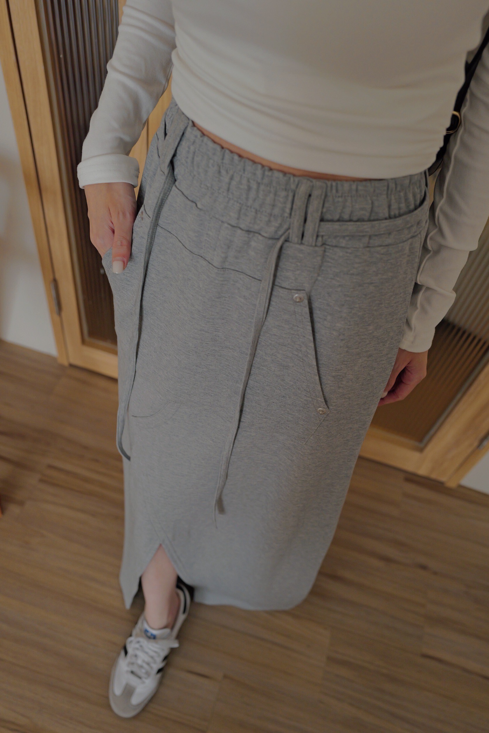 （現貨）#W04 休閒口袋開衩棉裙(白/黑/灰/軍綠)