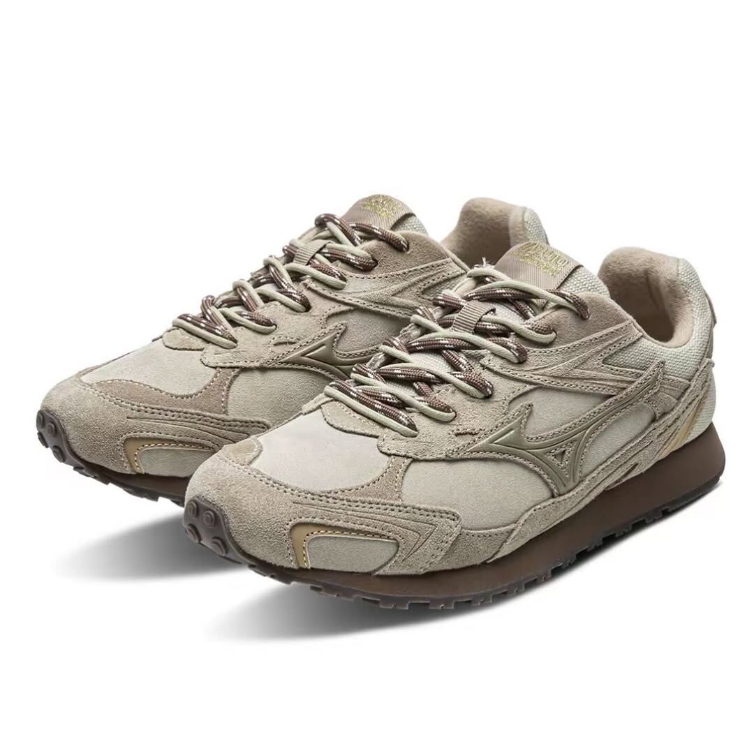 [預訂] MIZUNO LG60S2K | 米白 淺卡其