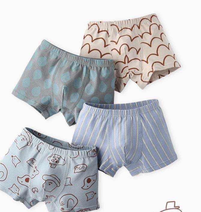 每年都要補貨的男孩女孩內褲