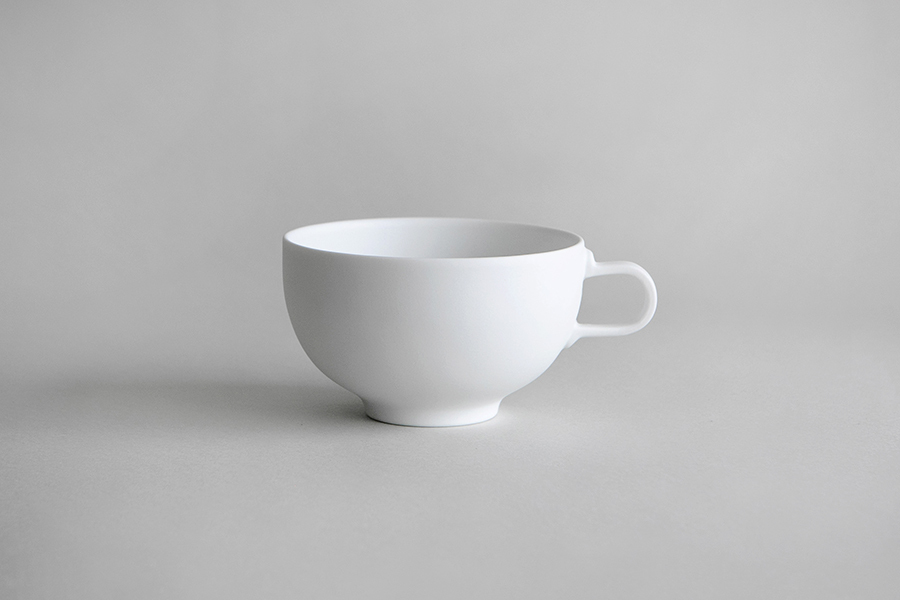 yumiko iihoshi porcelain - SHIONARI 杯M 白