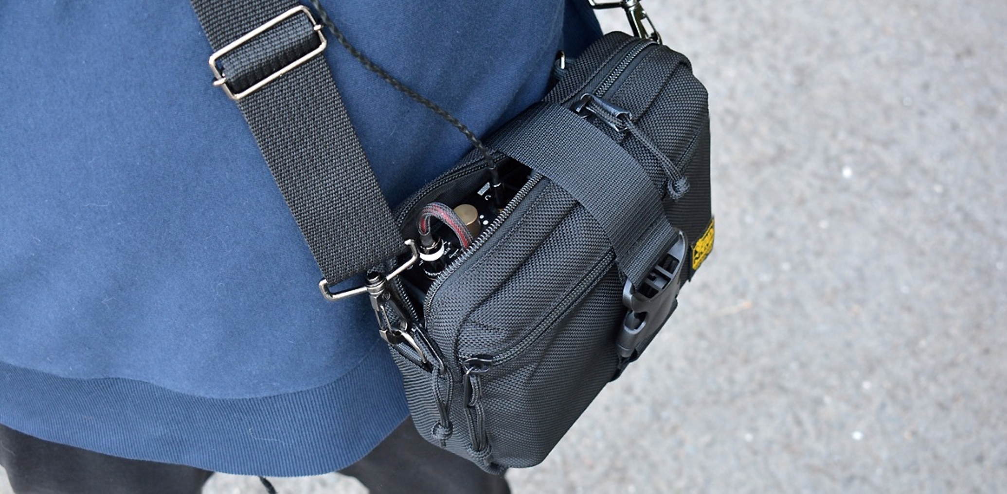 VanNuys E564 Lightness Buckle Crossbody Bag