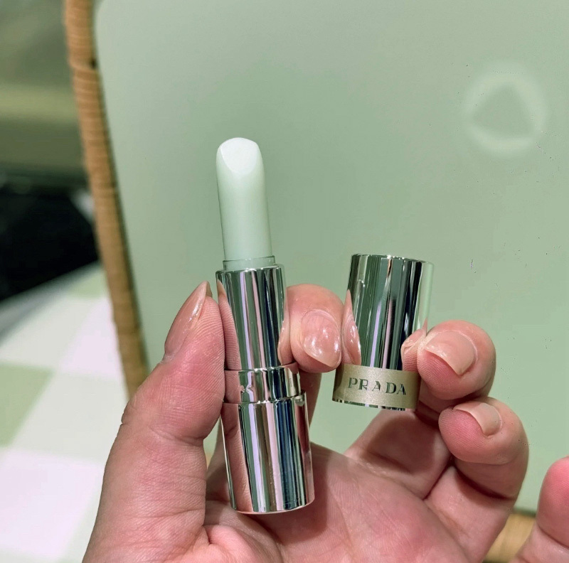 Prada 薄荷綠經典潤唇膏1.3g #U000 UNIVERSAL
