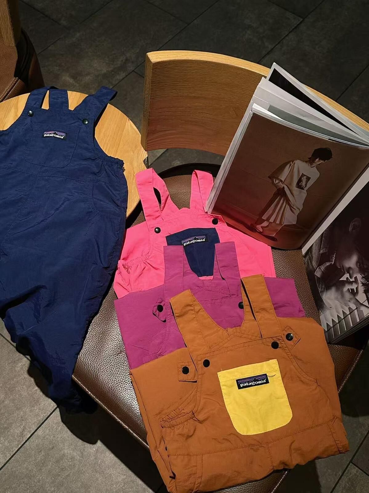 廠單 Pata輕防水背帶褲