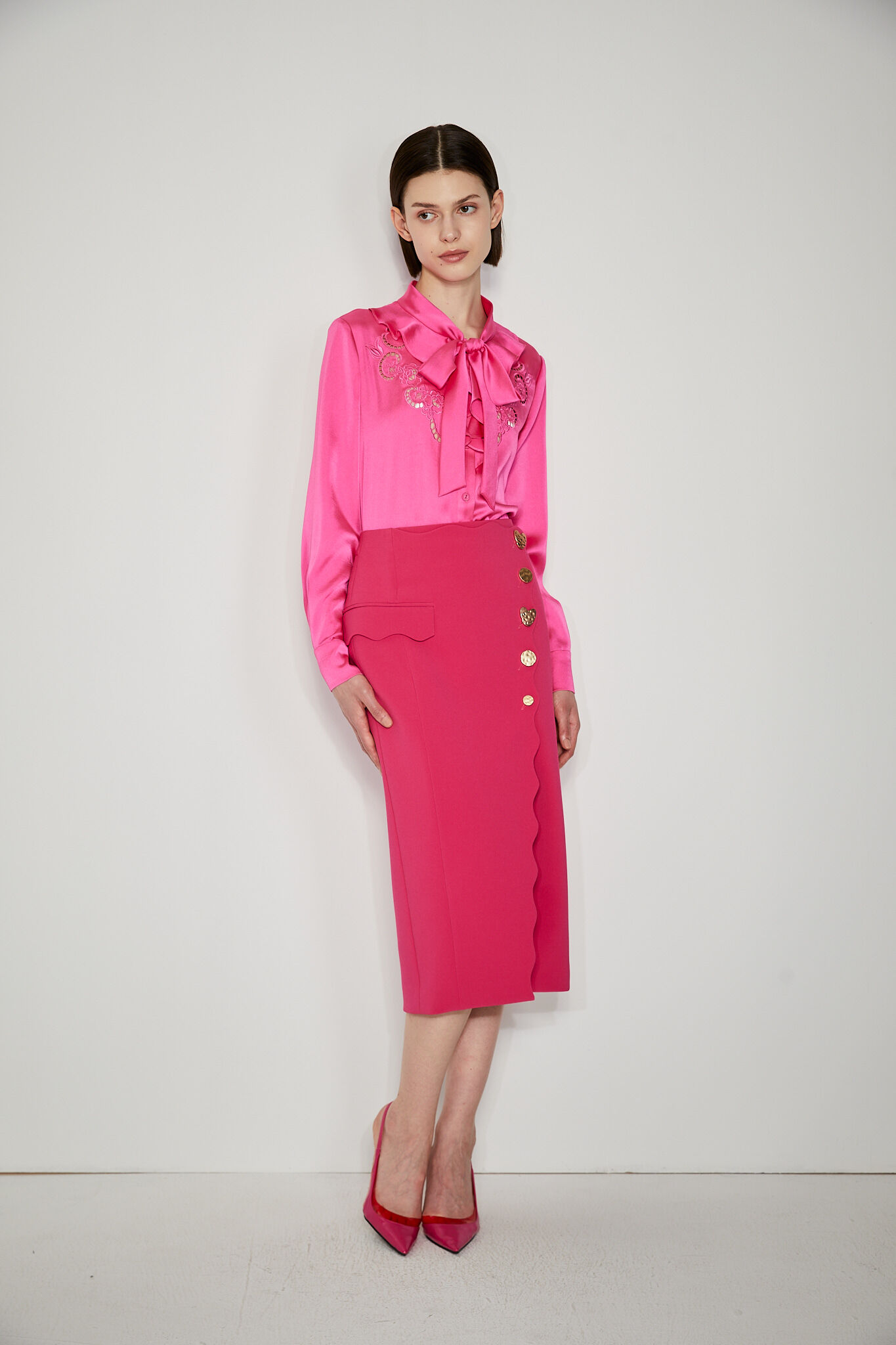 BC15011A1 法式荷葉緞帶領結襯衫