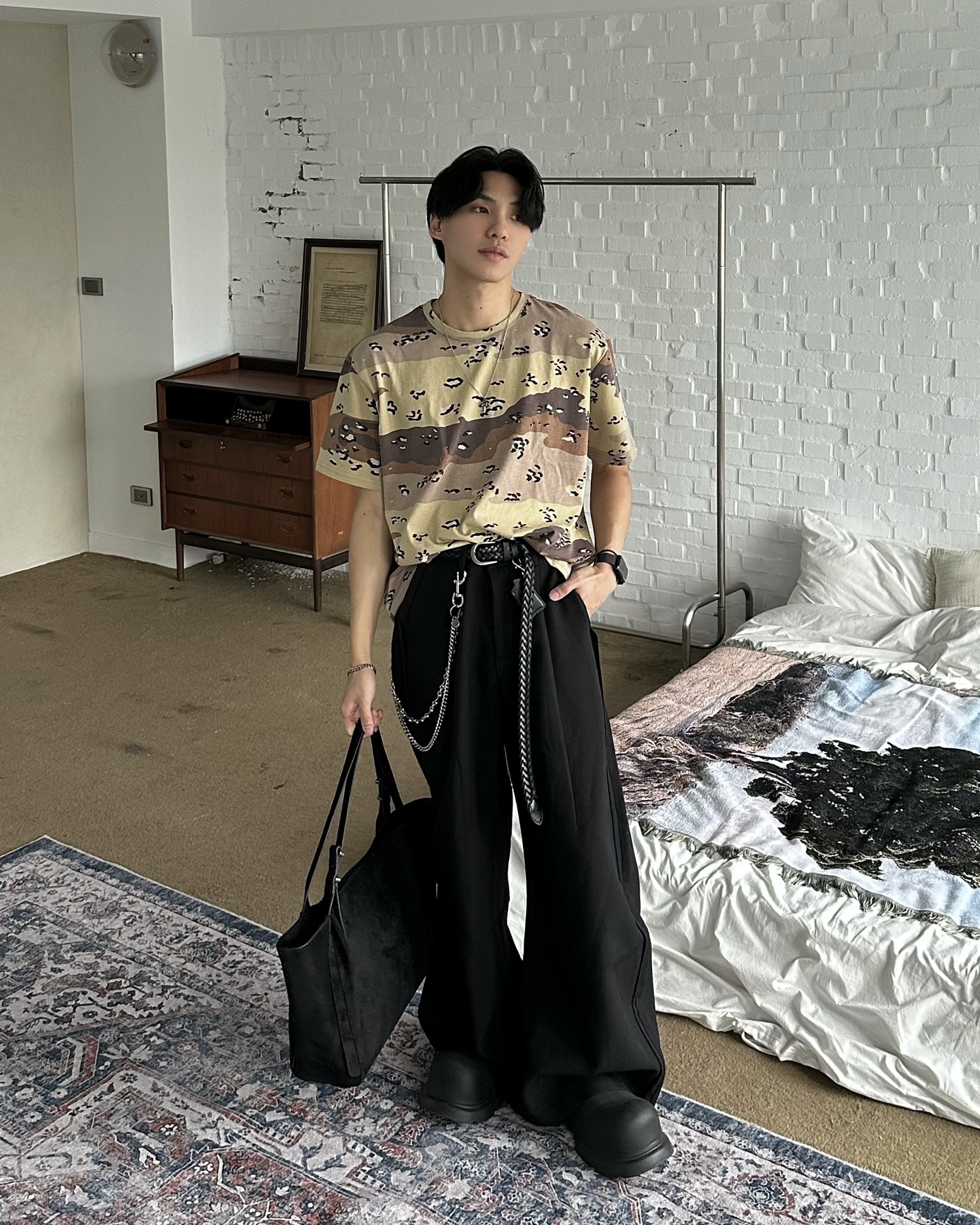 𝐇·𝐓·𝐒 韓國 彎刀設計 素面打褶 反車線 重磅 闊腿 落地 西裝褲 長褲