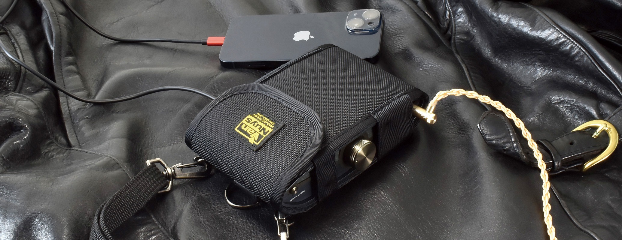 VanNuys E555 Vertical Carrying Case【Compatible to ifi-Audio ZEN DAC3】