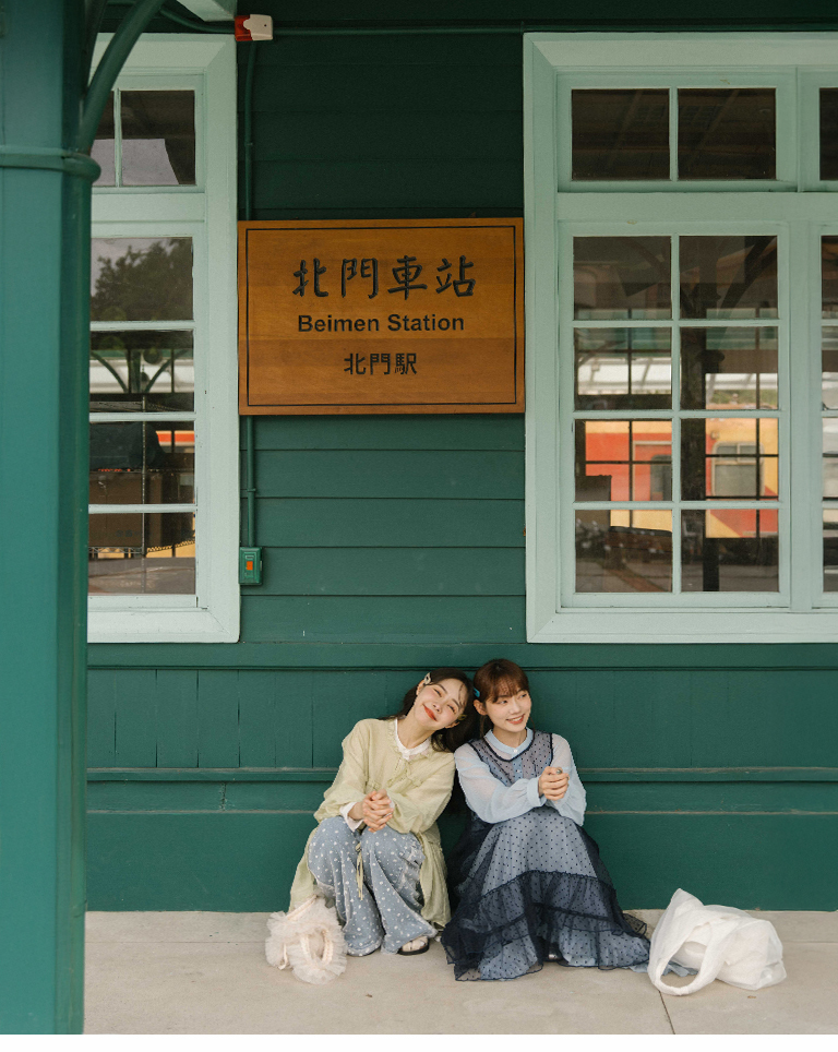 Lotus leaf collar puff sleeves tie sheer tulle blouse two colors for sale【01099111】in stock+pre-order