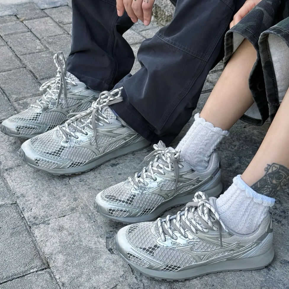 [預訂] MIZUNO LG60S2K | 銀