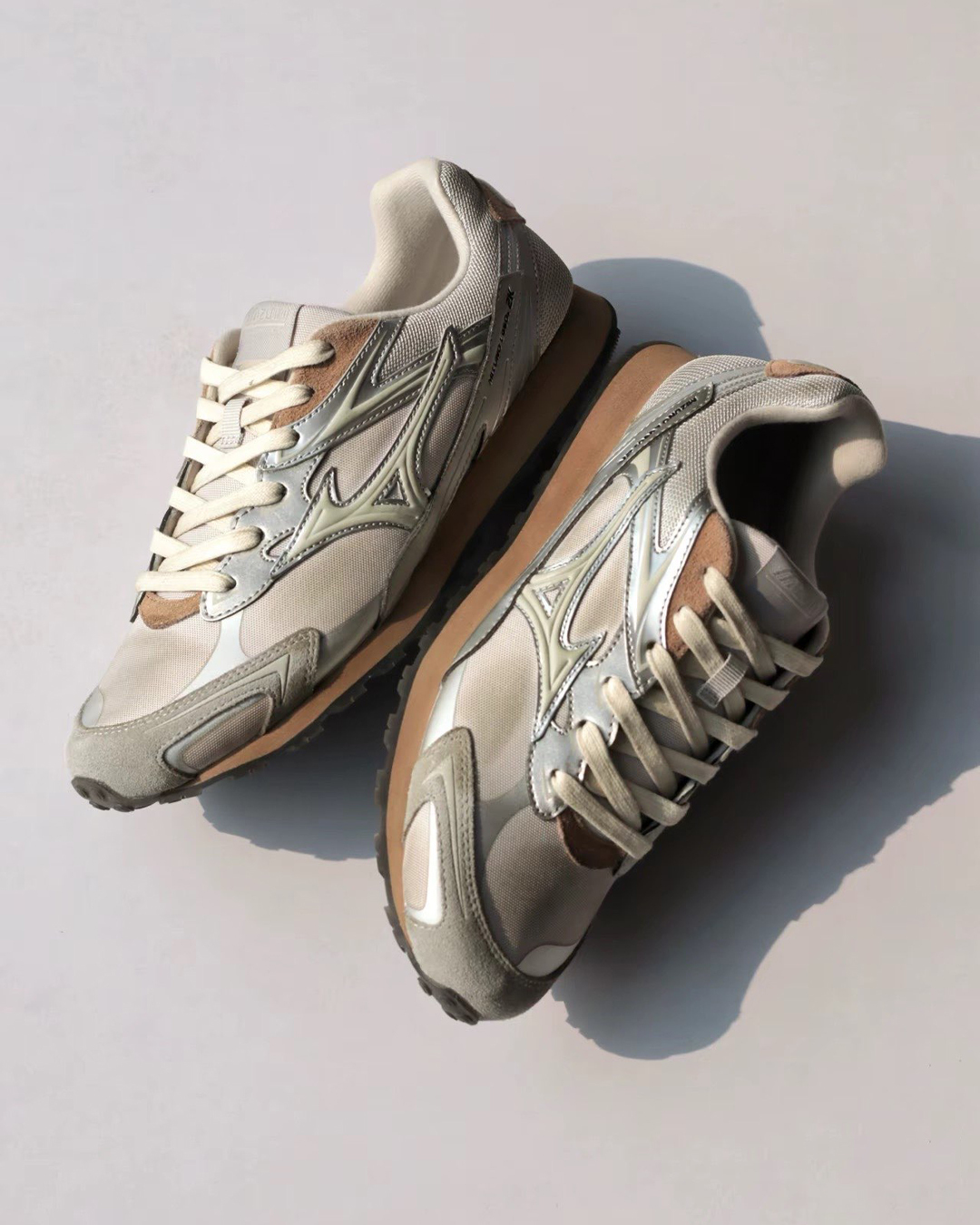 [預訂] MIZUNO LG60S2K | 造舊銀啡