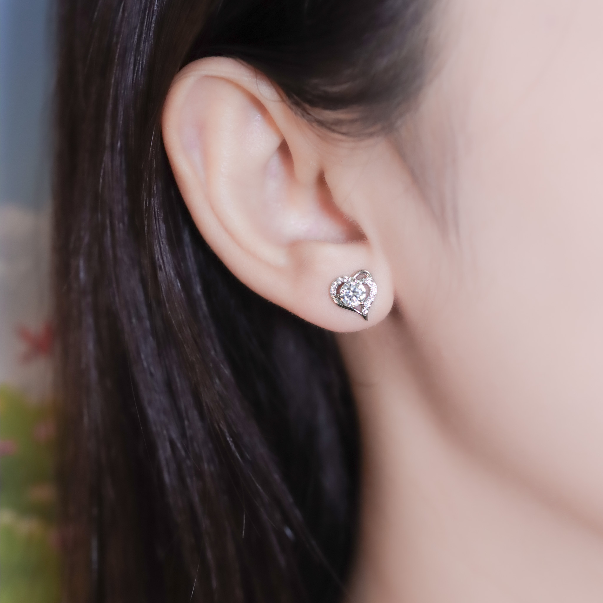 | 925純銀・厚鍍白金・莫桑石 | 鑽光愛意不分開伴耳環 | EA1048|