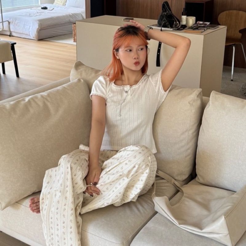 甜味邊緣 方領小花邊愛心釦棉質短袖