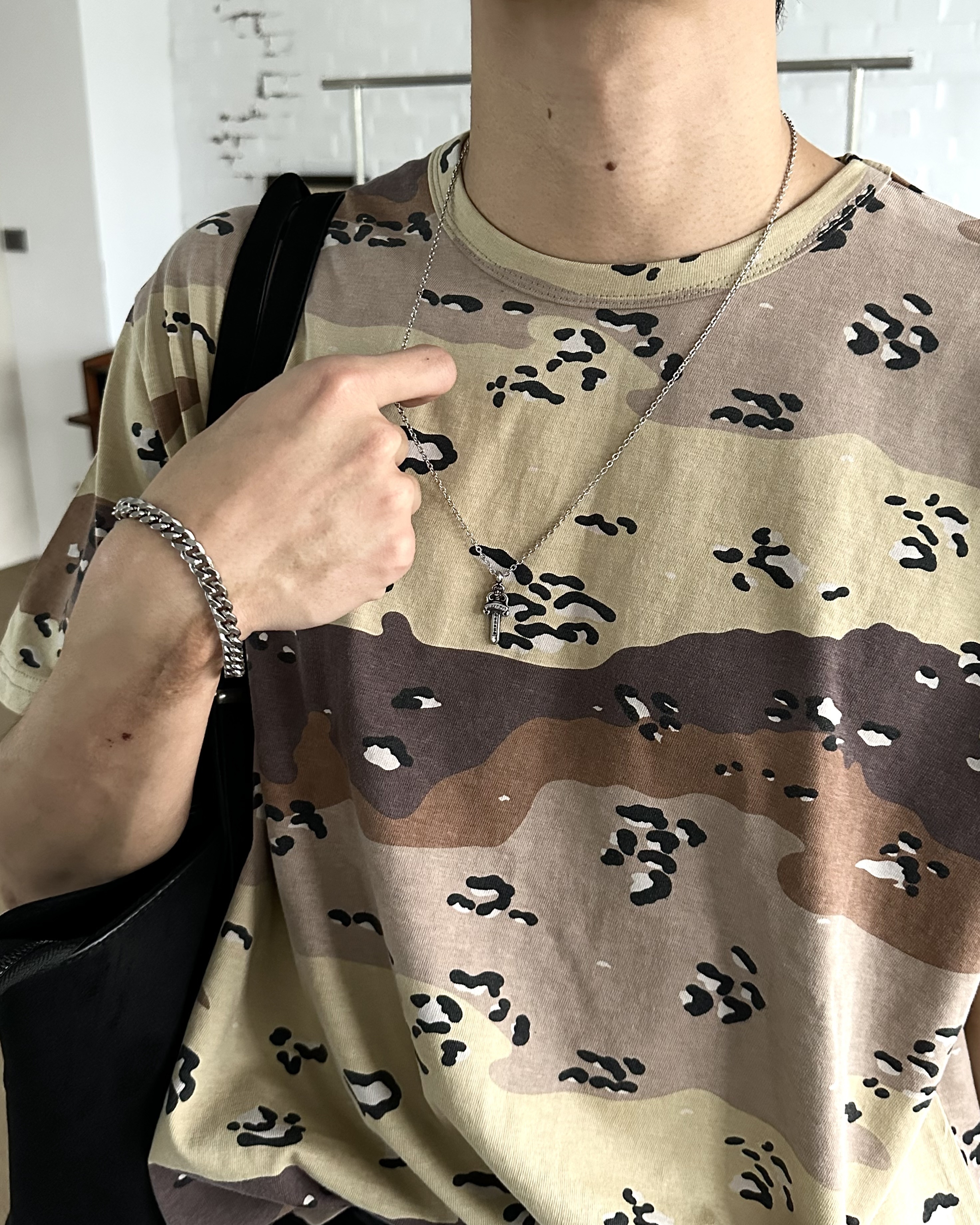 𝐇·𝐓·𝐒 韓國 似克羅心 寶劍 長劍 復古 簡約 長鏈 穿搭 配件 項鍊