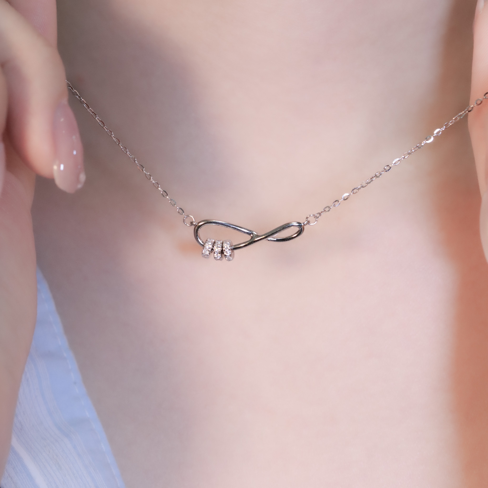 | 925純銀・白金 | 無止境小鈴鼓項鍊 | NE1475 |