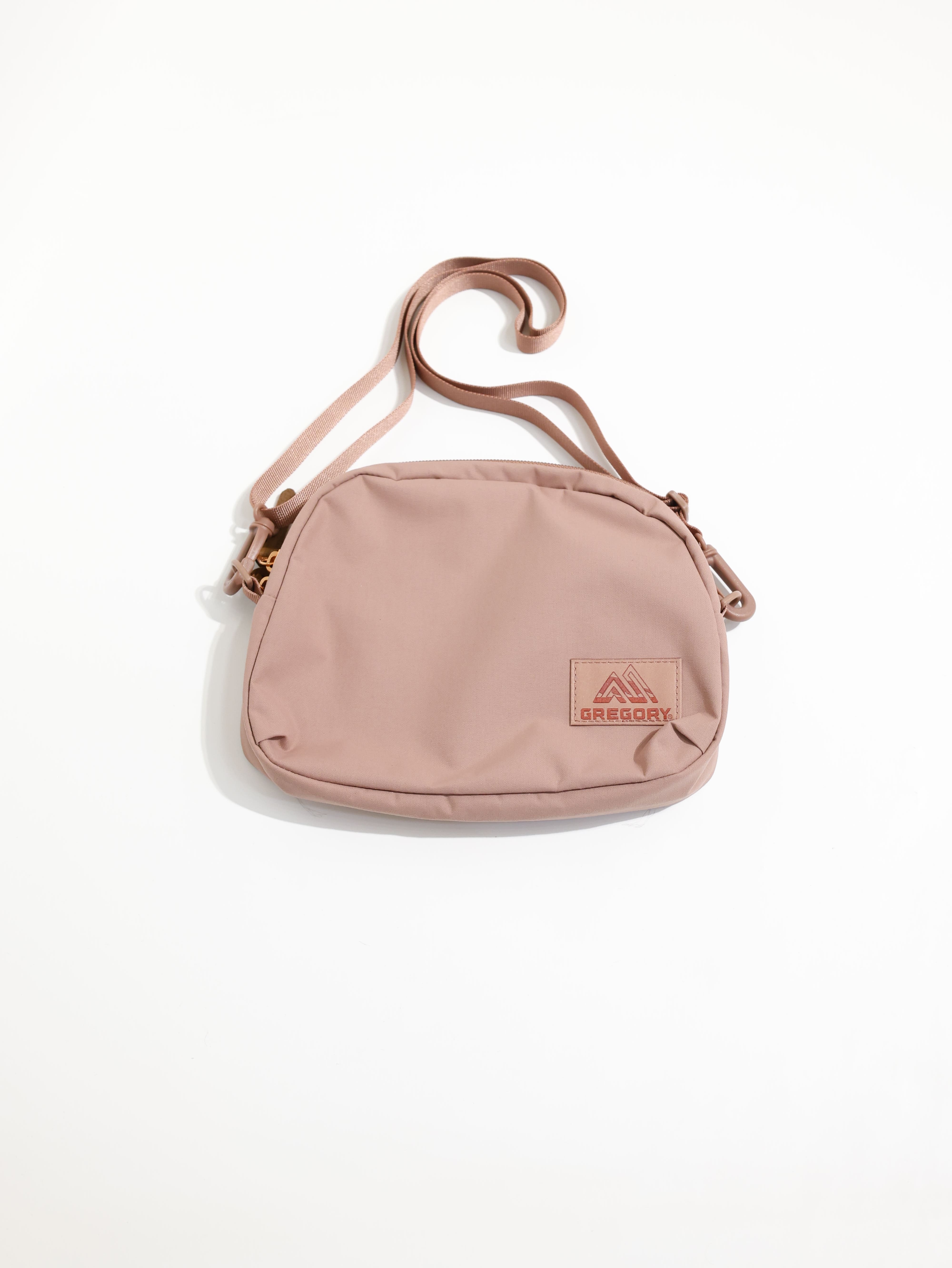 GREGORY 2.5L LADYBIRD CROSSBODY 肩背包 小包 GG140954
