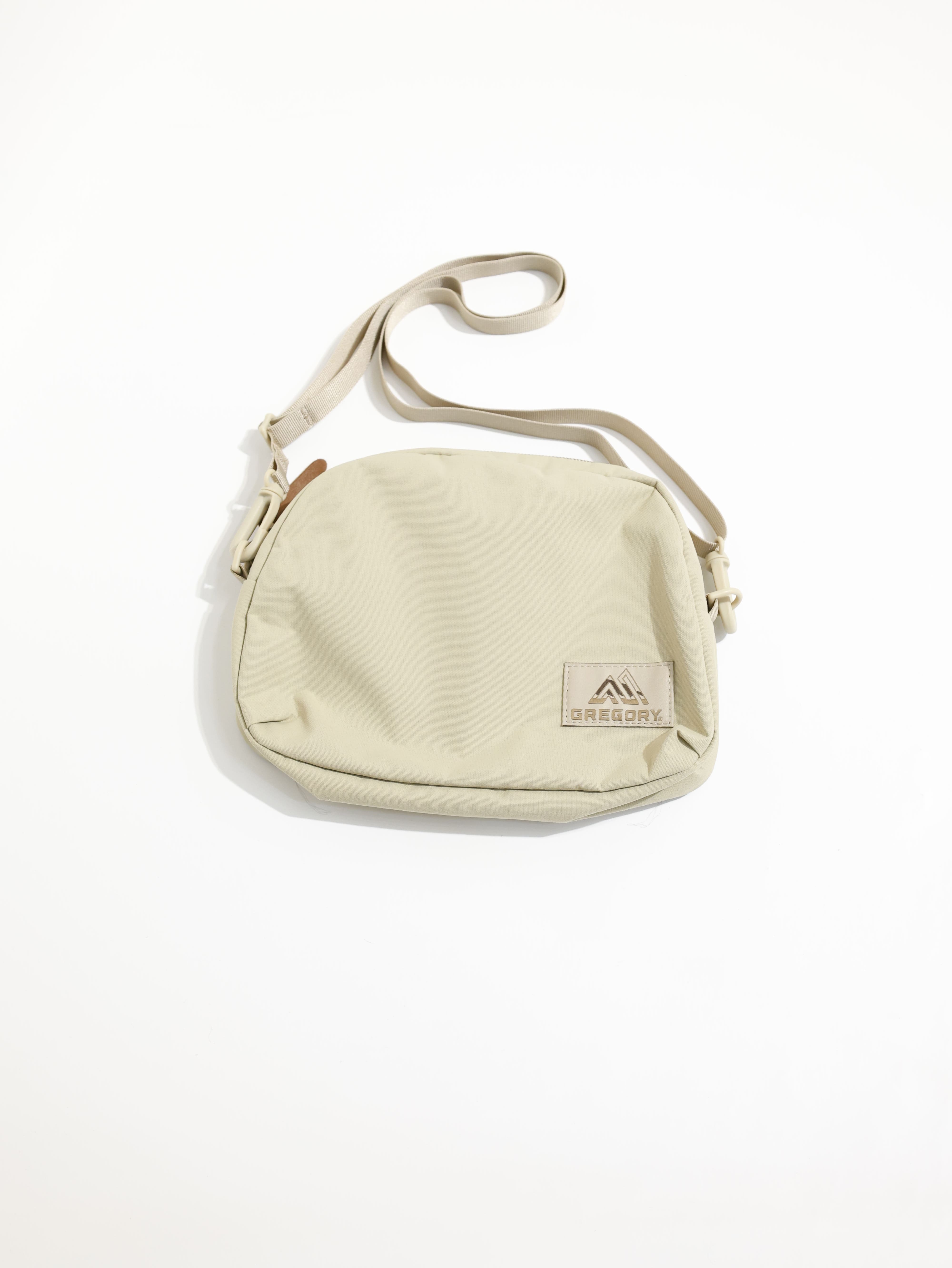 GREGORY 2.5L LADYBIRD CROSSBODY 肩背包 小包 GG140954