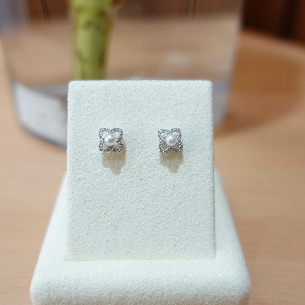 18K金baby Akoya 珍珠鑽石耳釘 (2.5-3mm)