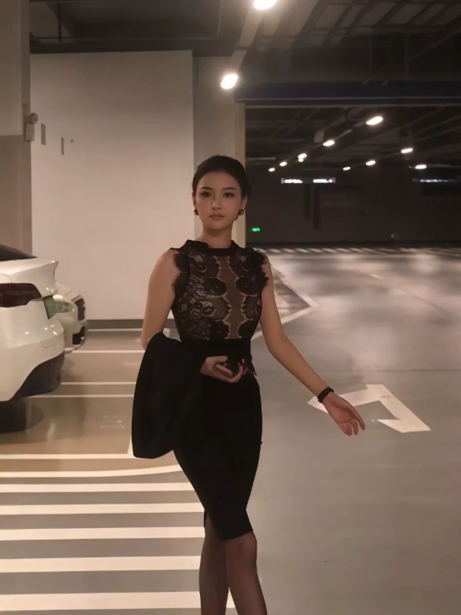 女王氣勢 透膚蕾絲+高腰窄裙(2件組)