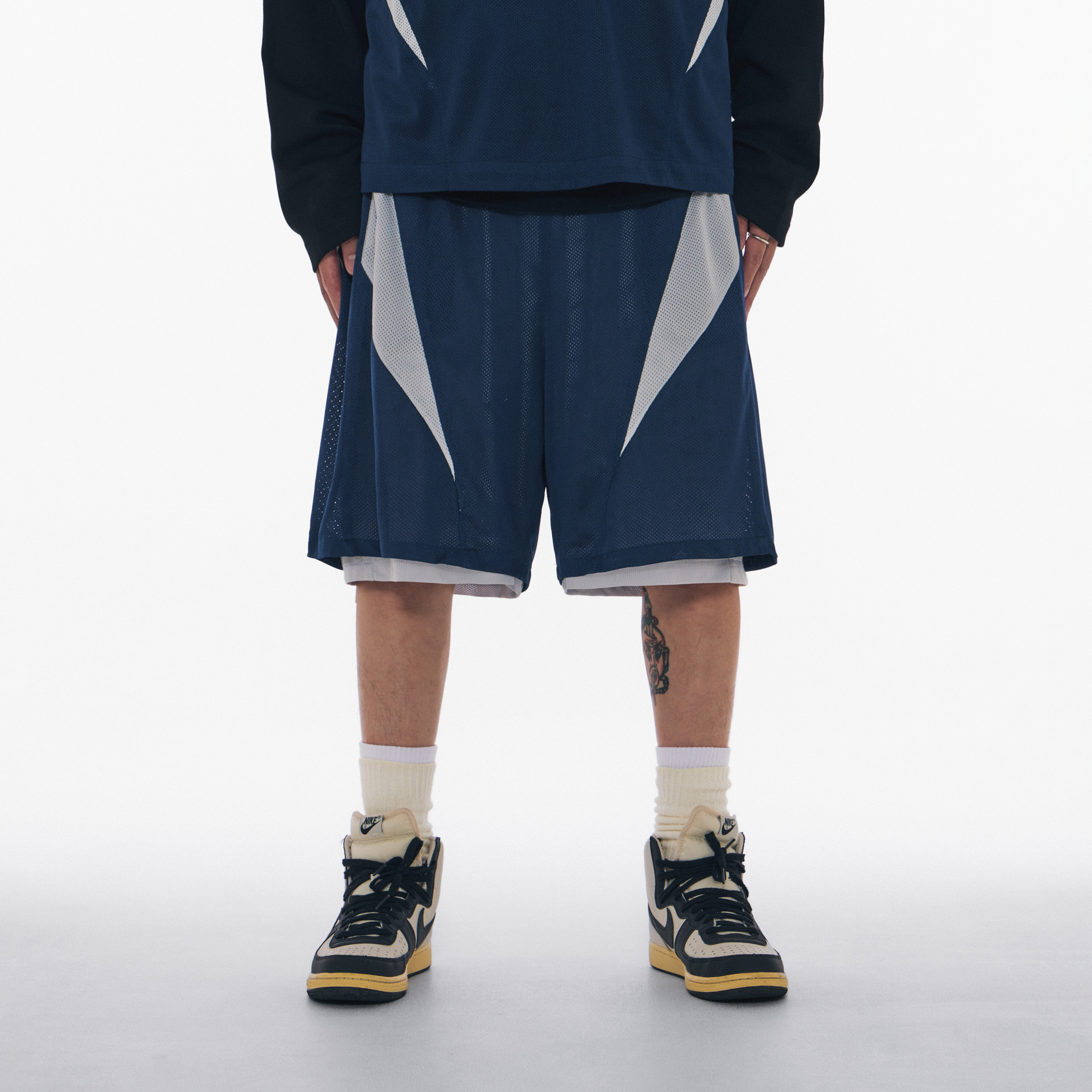 Wall of Sound - 3:14/“CHANNELING” Airy Mesh Shorts - Navy