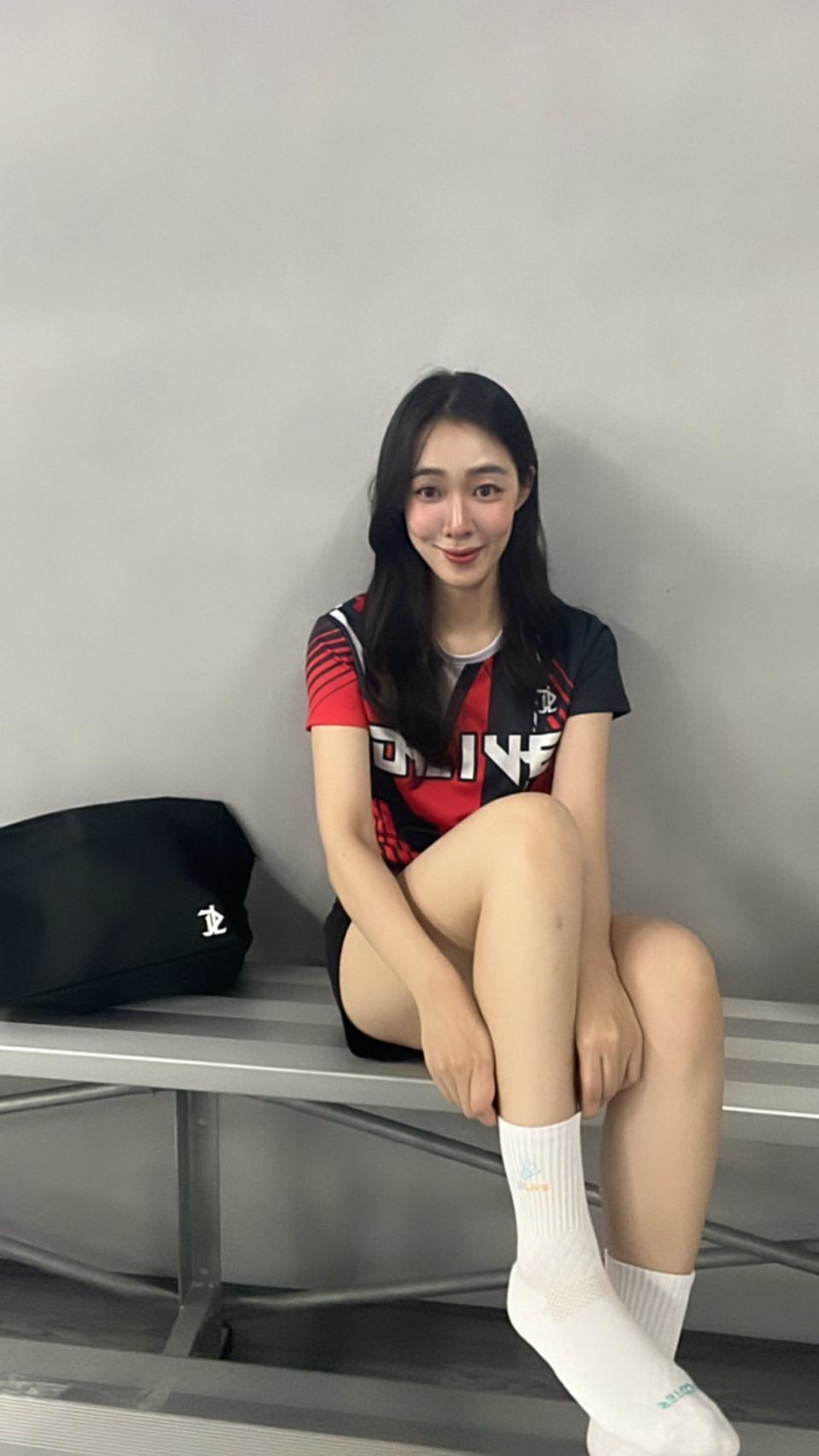 【尼莫團長推薦】DLIVE X Footer - 聯名羽球1/2襪 極速領域 DL04