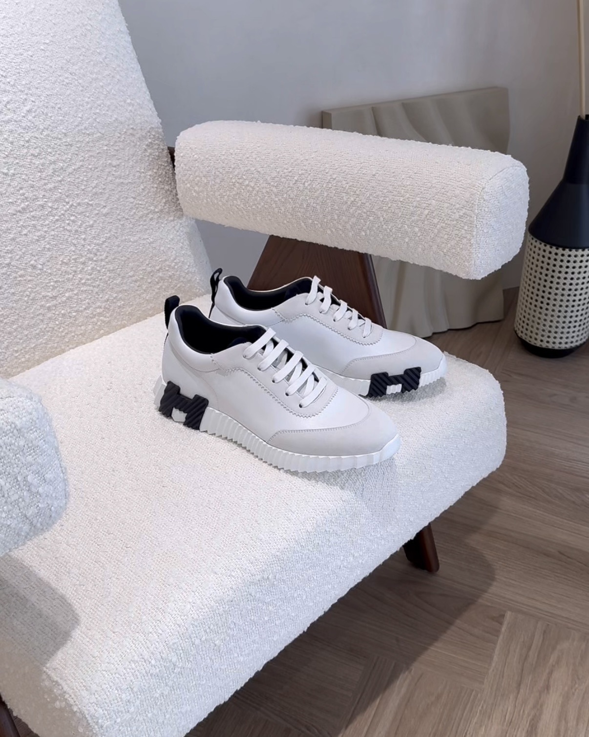 HERMES｜BOUNCINA (H深藍,鞋帶黑色) 運動鞋