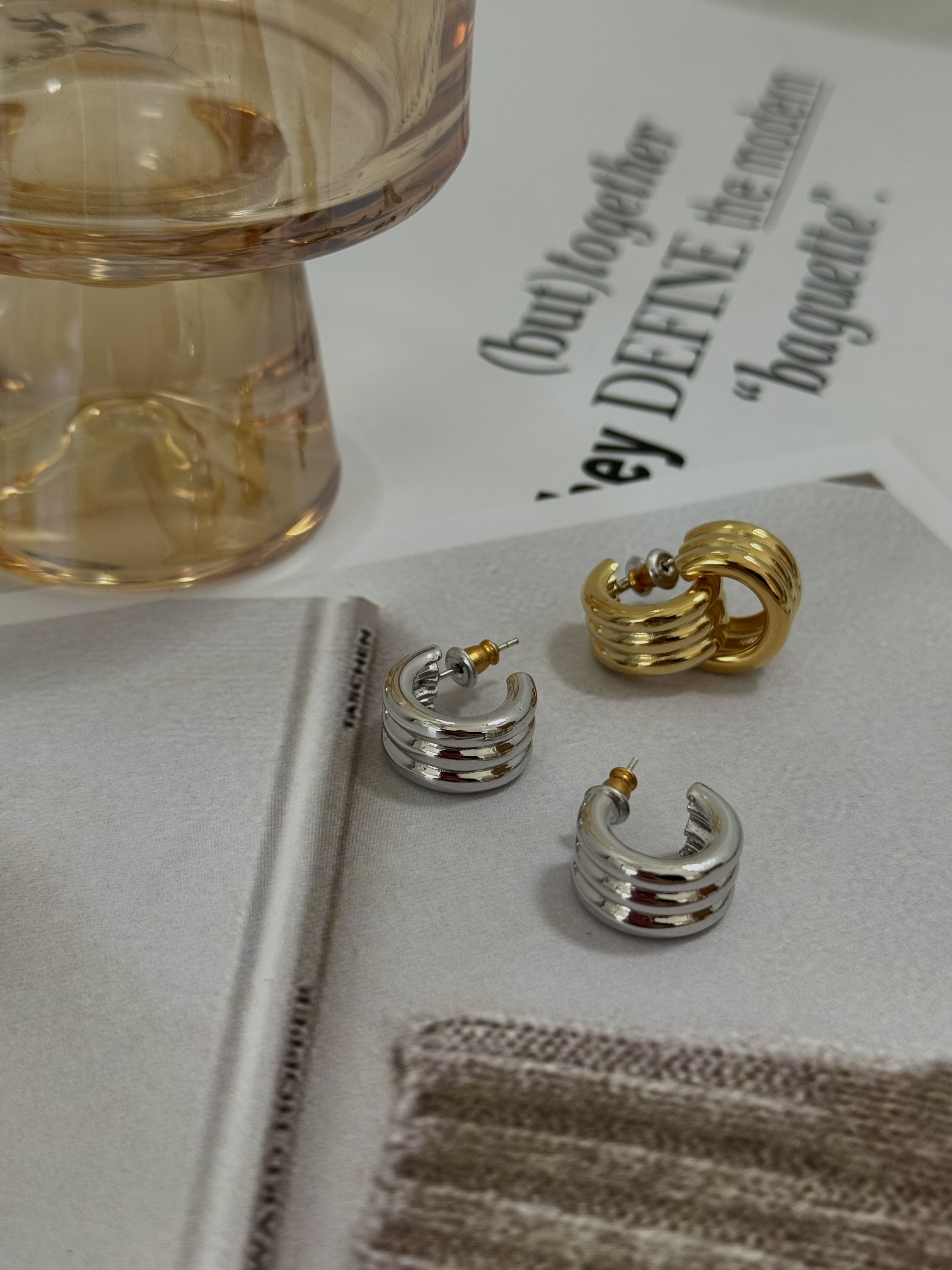 （現貨）時髦立體C字耳環 GJ76