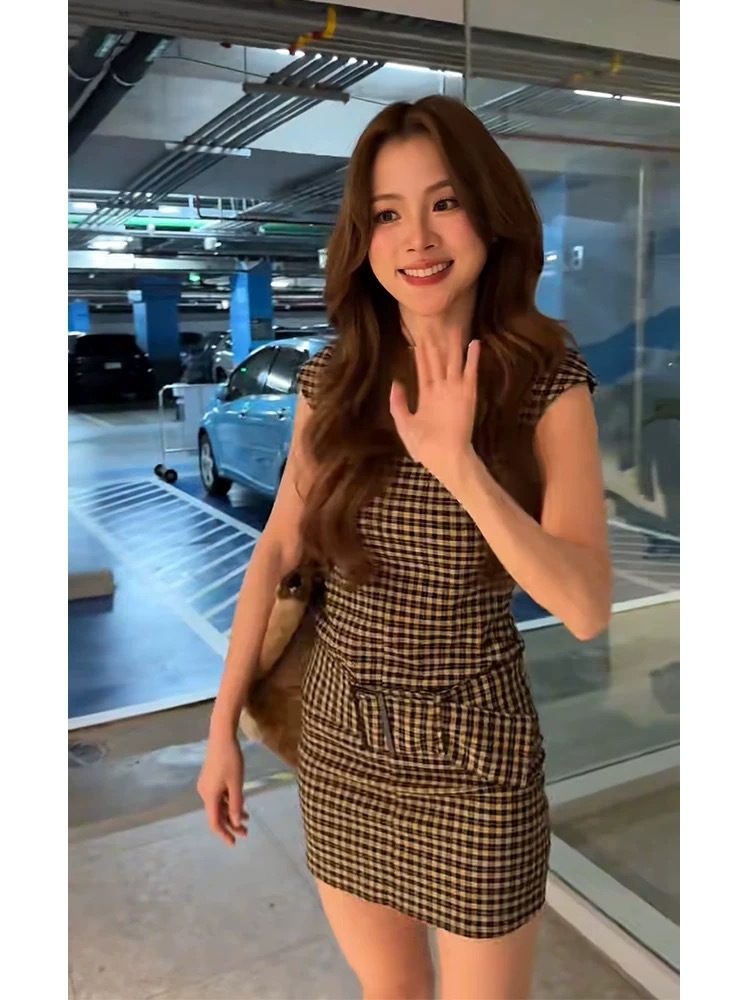 復古純慾 寬腰帶格紋貼身洋裝