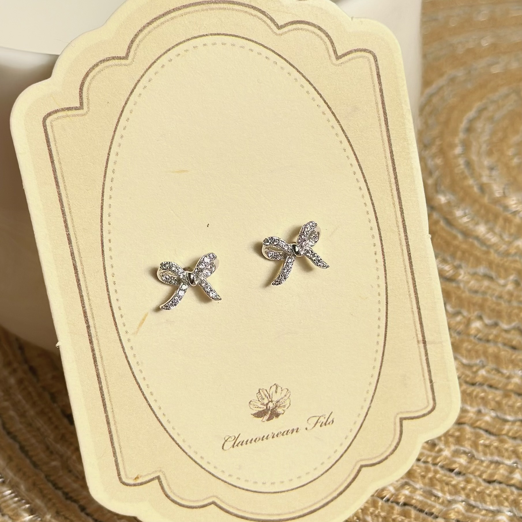 K133【輕奢】排鑽立體蝴蝶結純銀鎖針