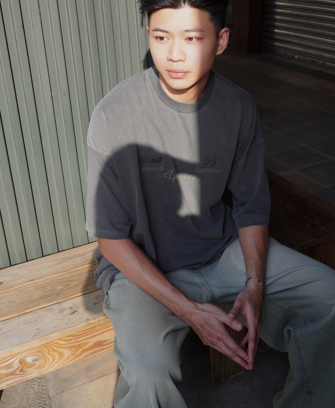 水洗落肩印刷短踢